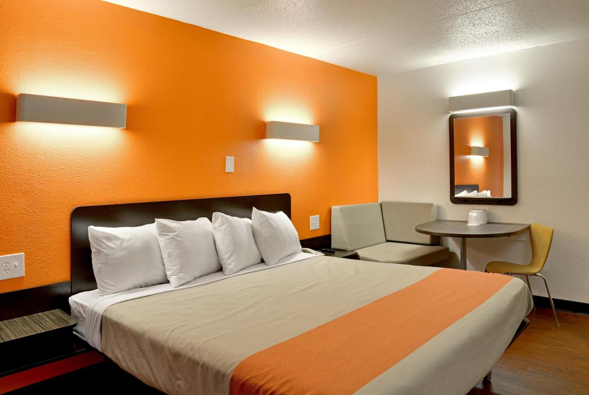 Motel 6-Toledo, OH photo 12