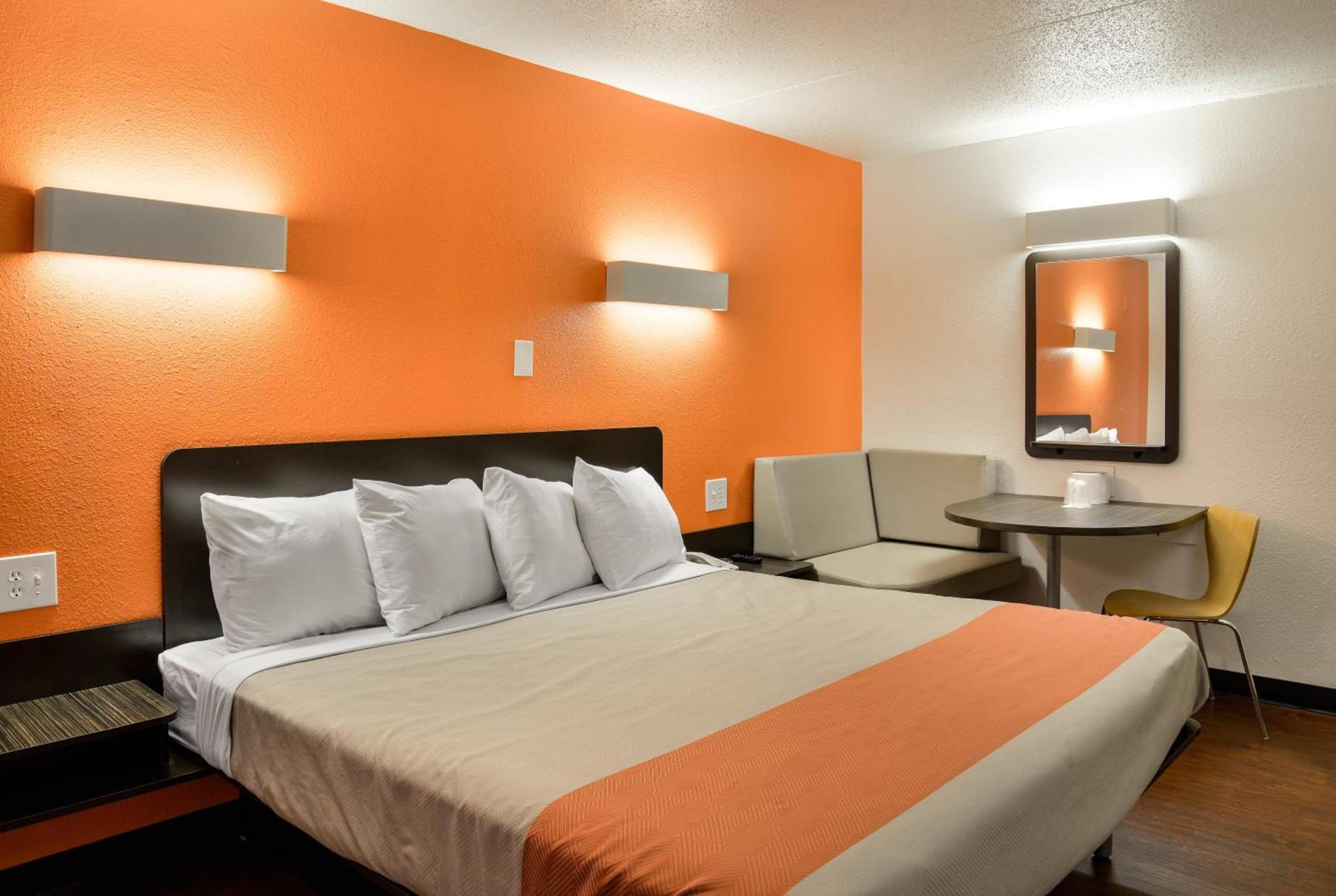 Motel 6-Toledo, OH photo 15
