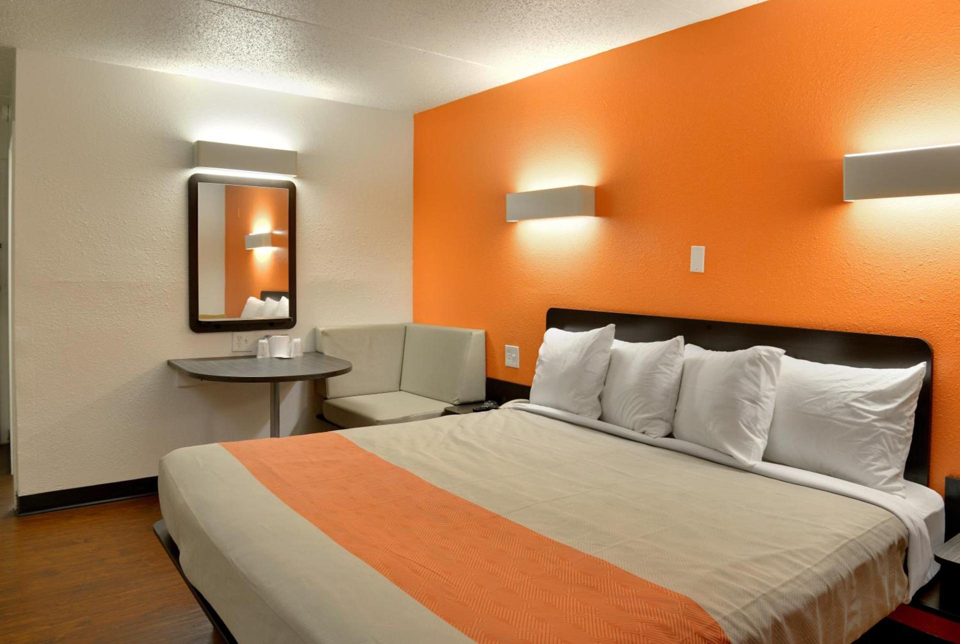 Motel 6-Toledo, OH photo 16