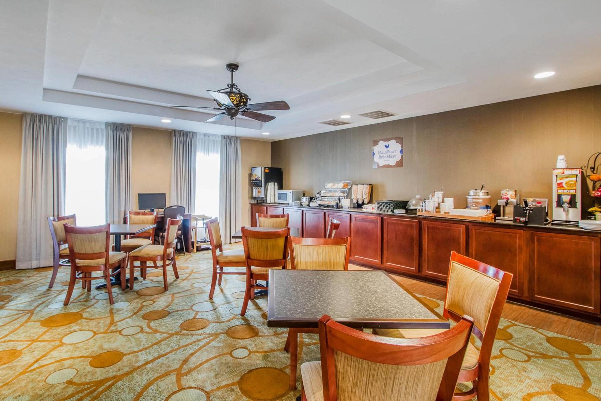 MainStay Suites Grand Island photo 29