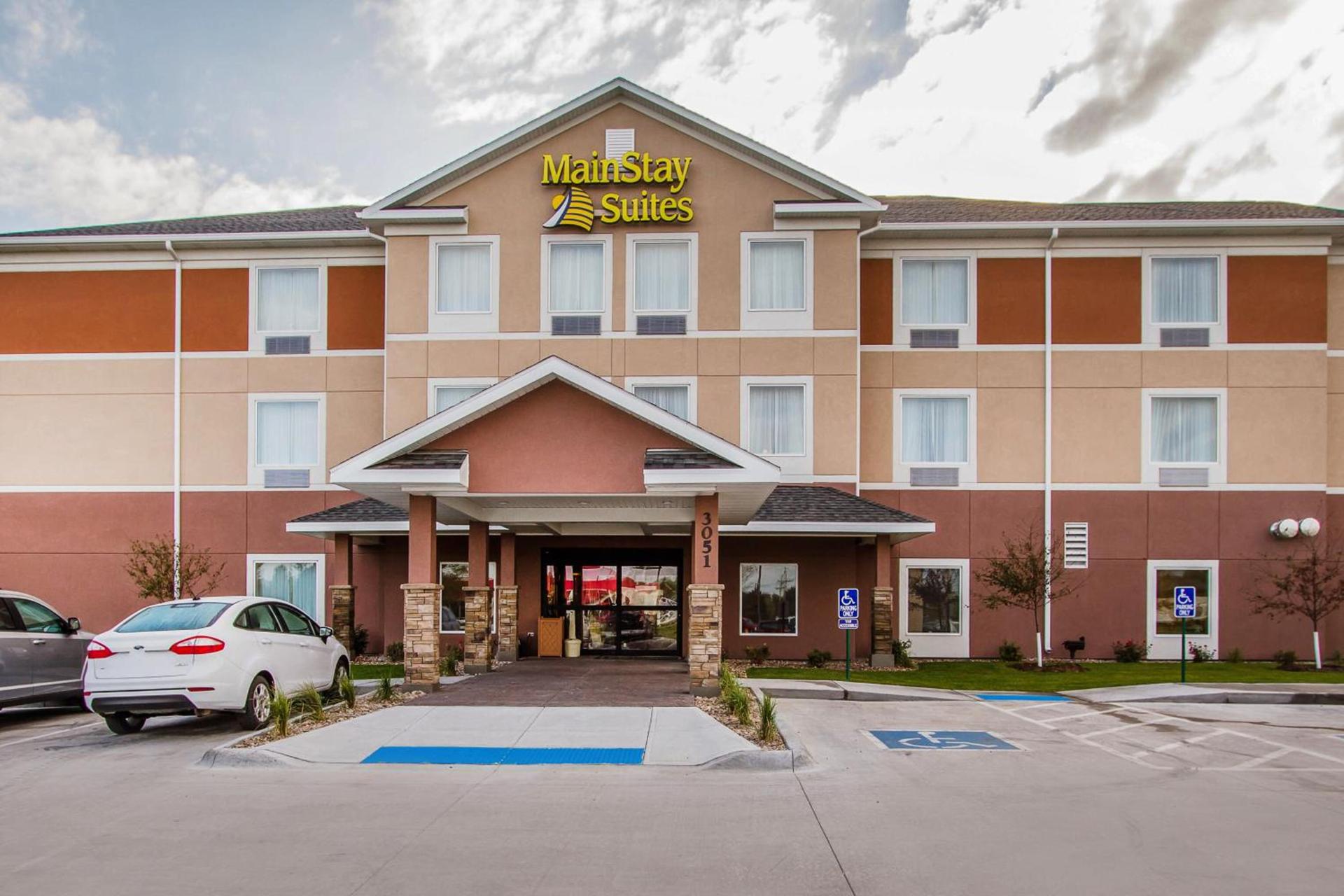 MainStay Suites Grand Island photo 27