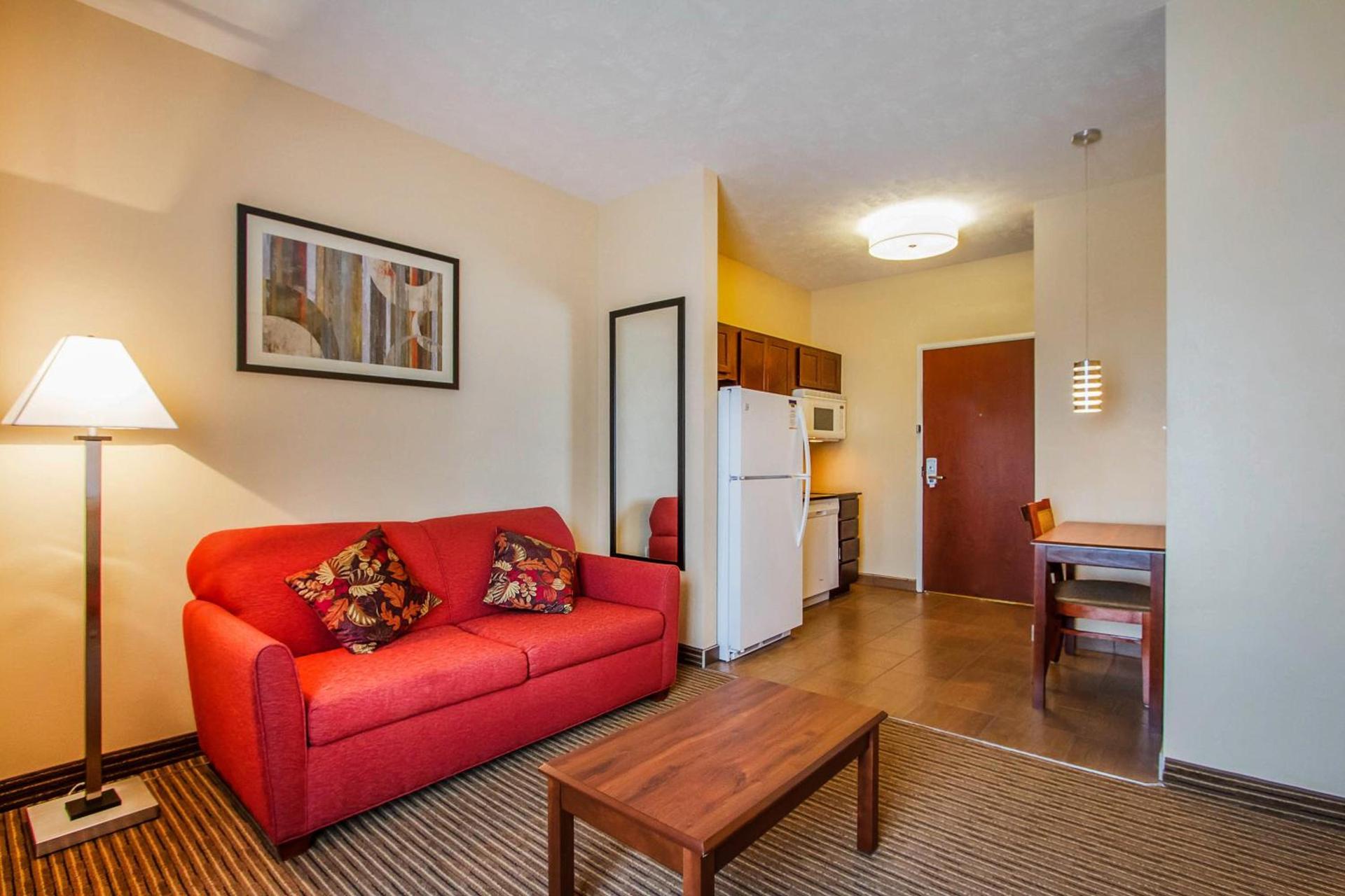 MainStay Suites Grand Island photo 12