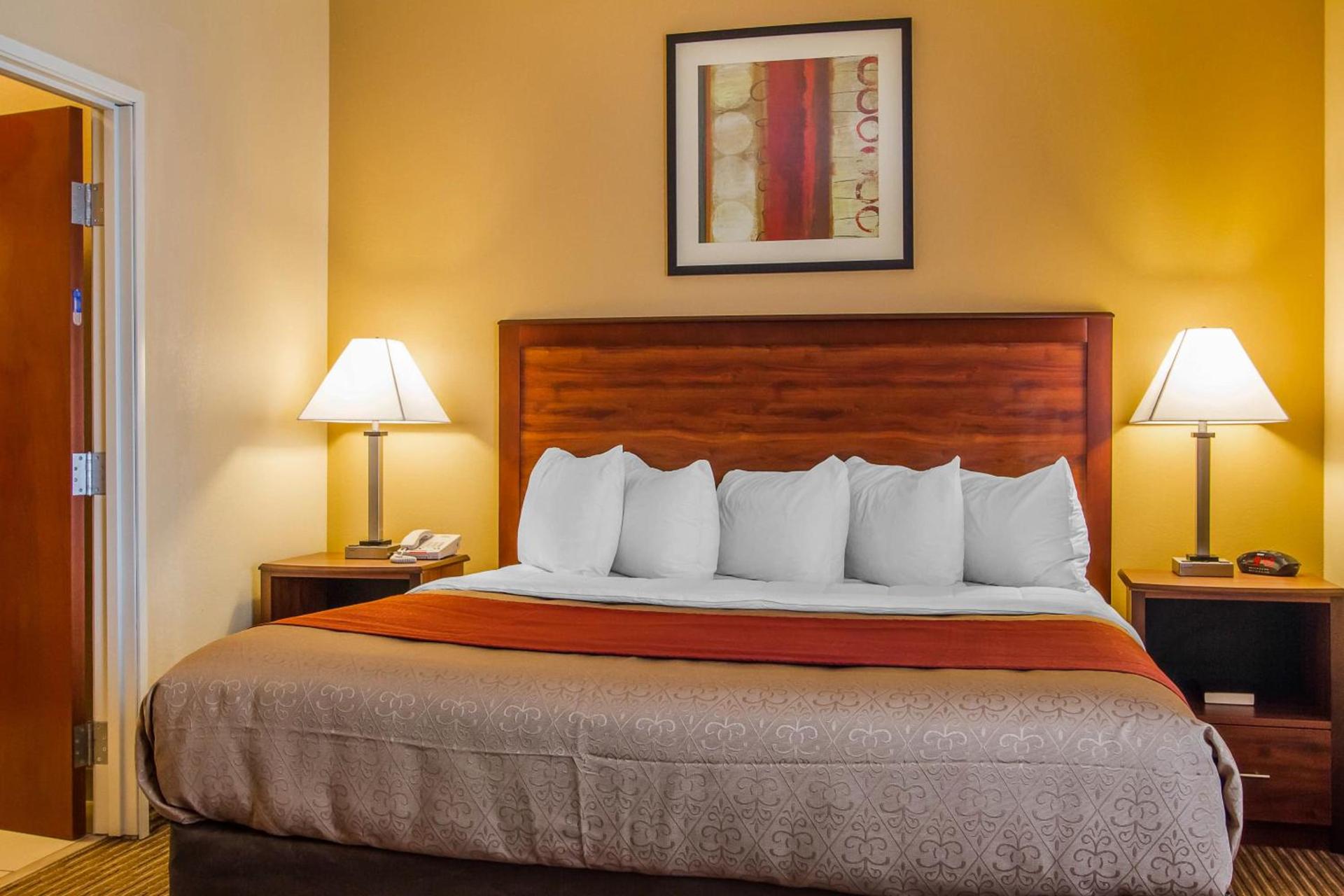 MainStay Suites Grand Island photo 10