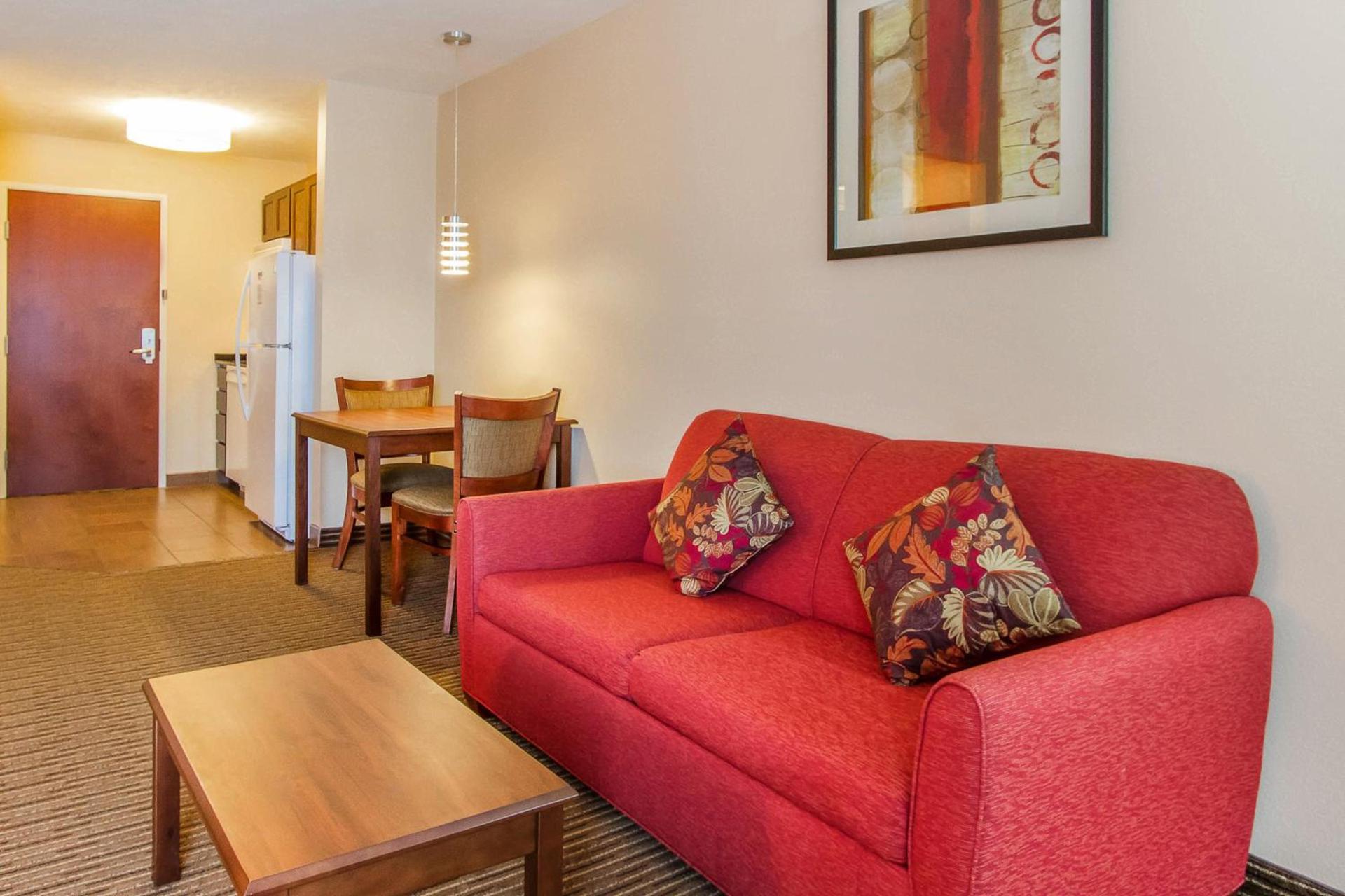 MainStay Suites Grand Island photo 4