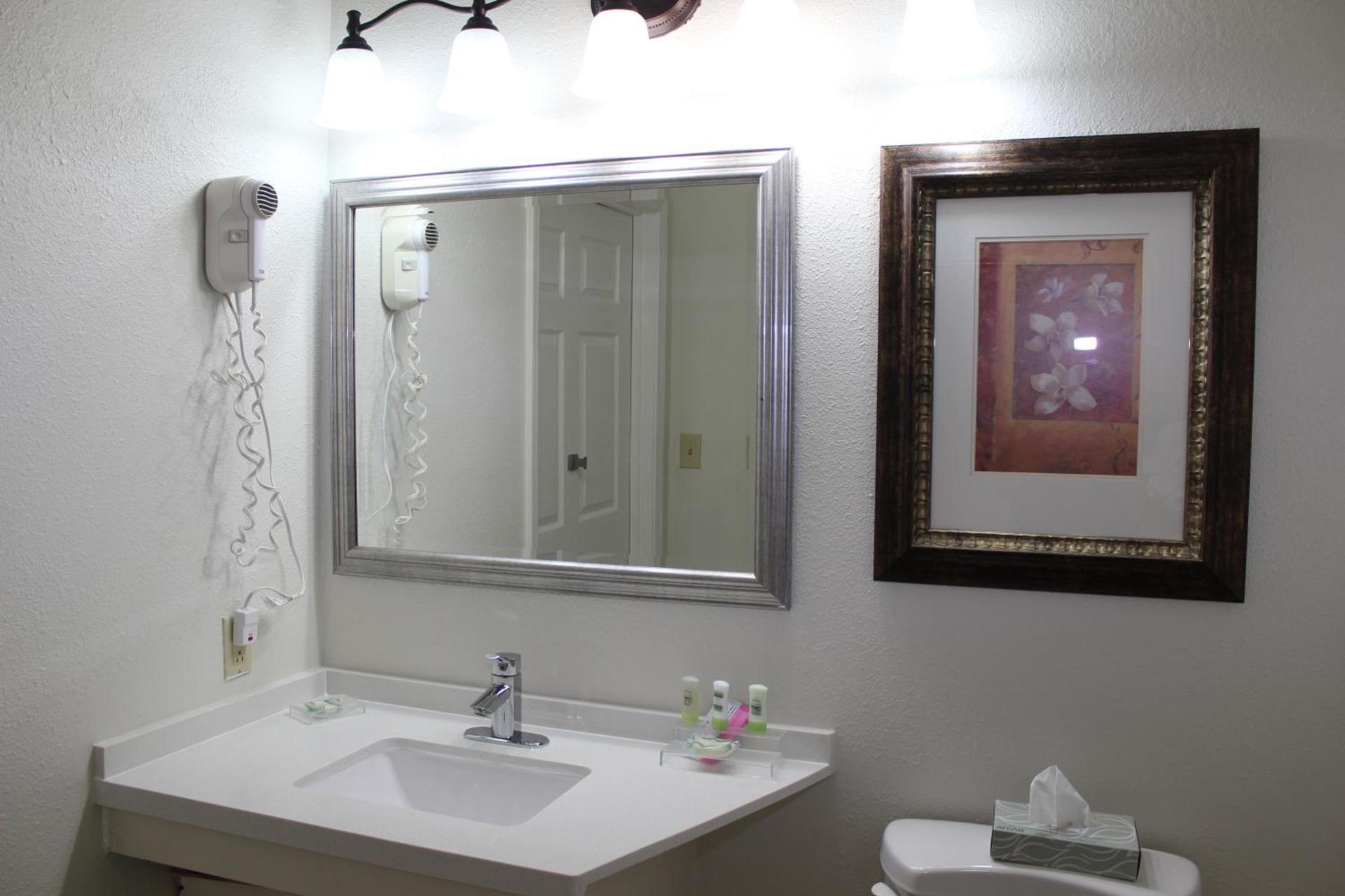 Country Inn & Suites by Radisson, Nashville, TN photo 51