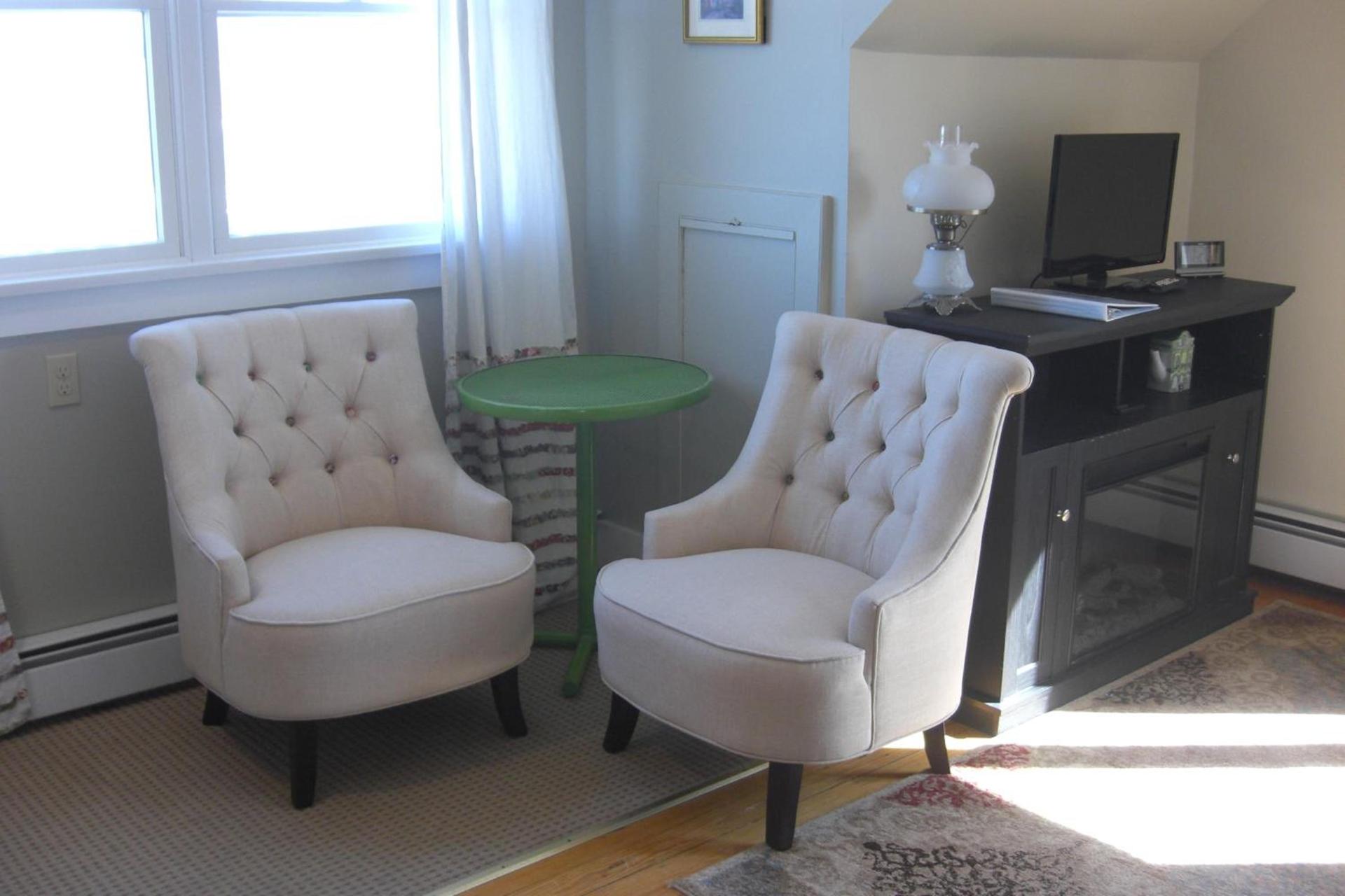 Seafarer Inn photo 52
