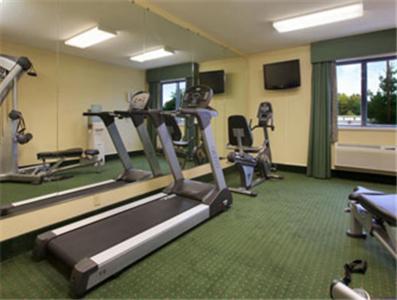 Ramada by Wyndham Columbia photo 37
