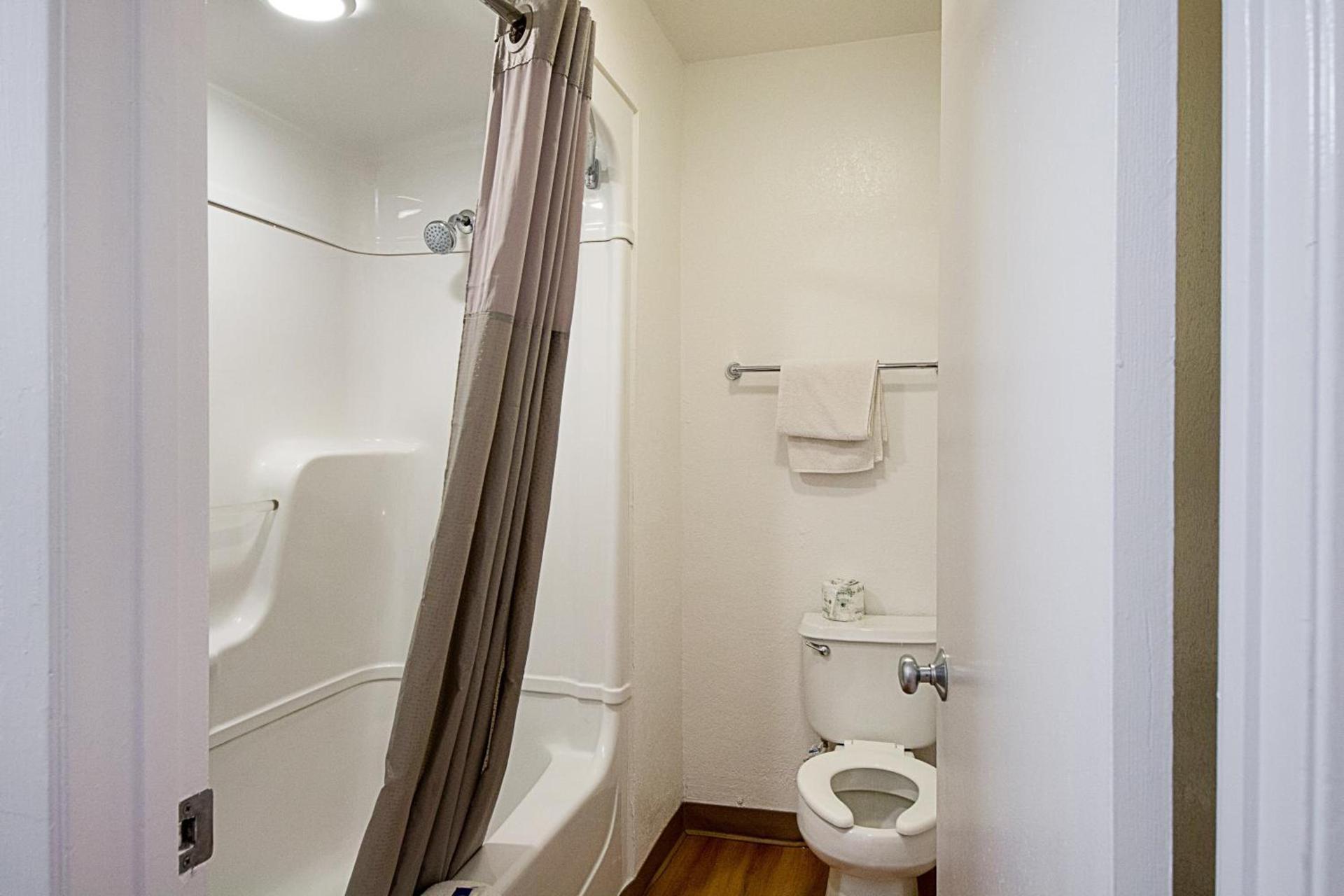 Motel 6-Mcallen, TX photo 31