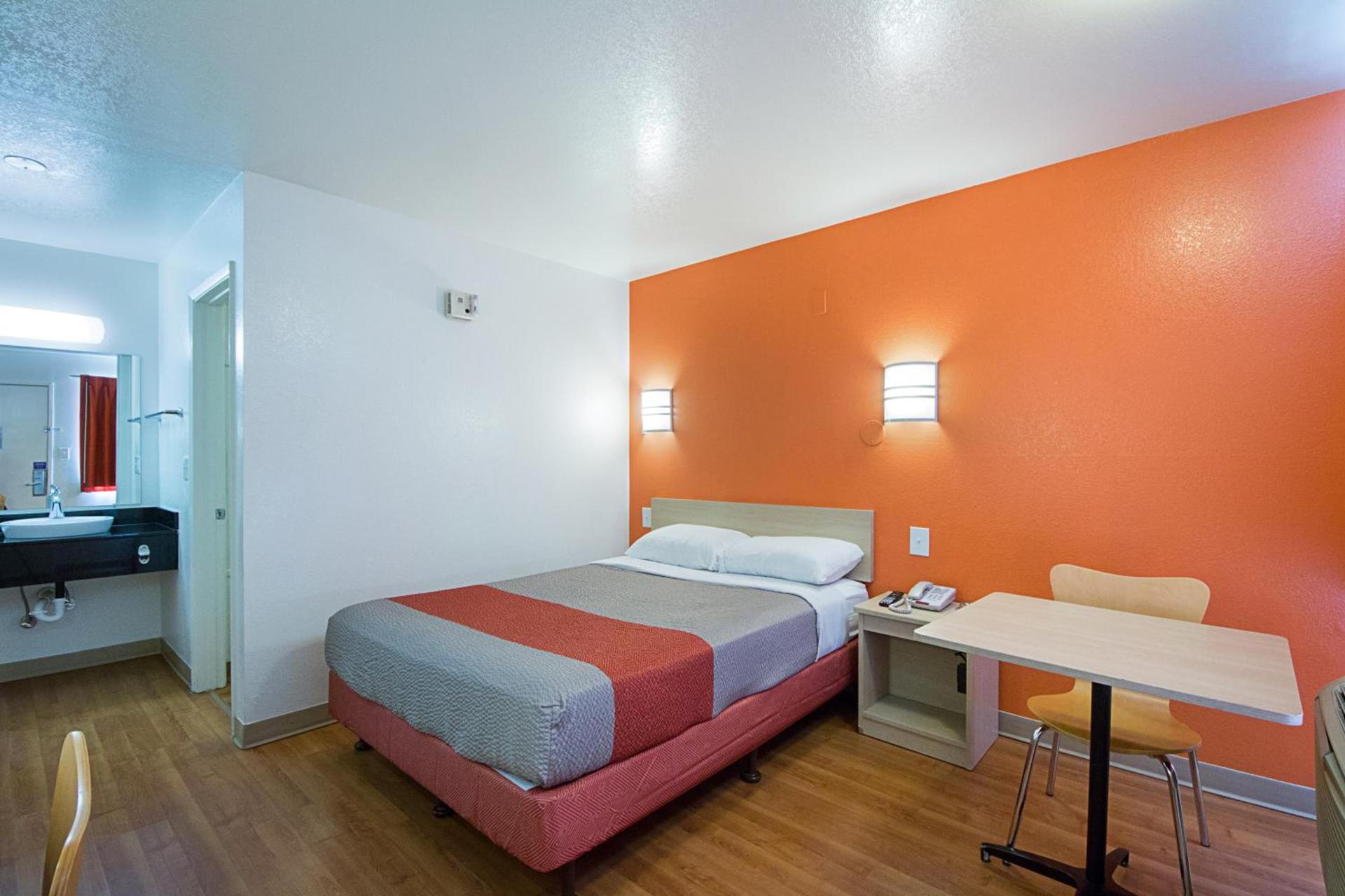 Motel 6-Mcallen, TX photo 24