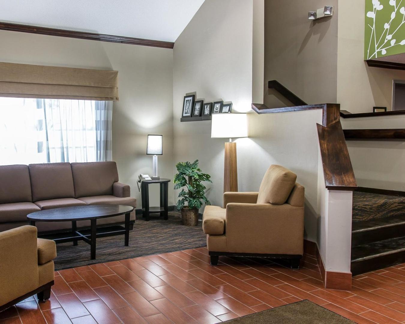 Baymont by Wyndham Flat Rock photo 20