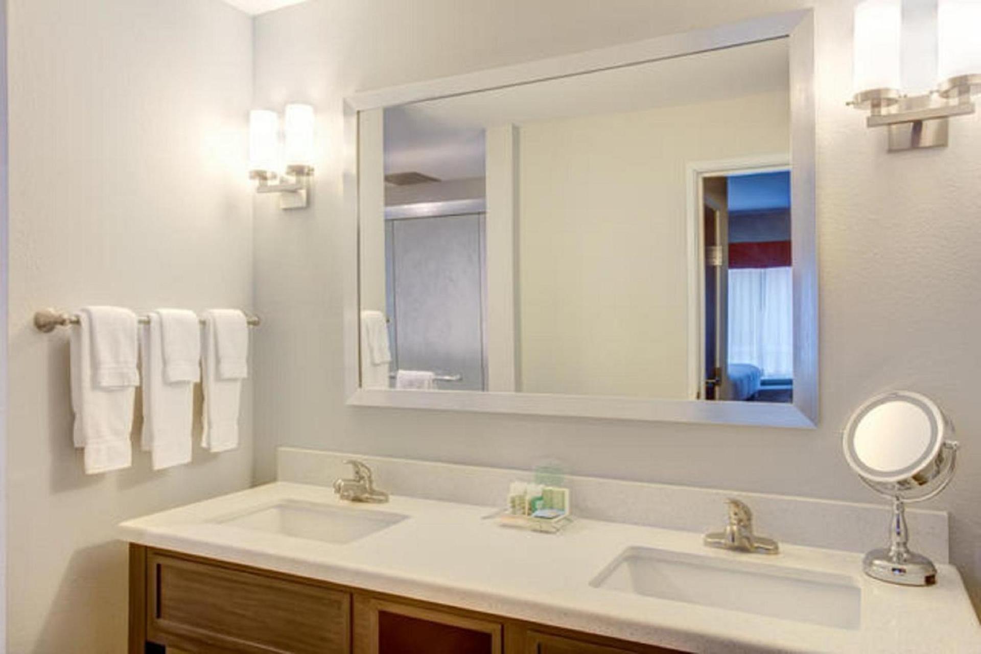 Holiday Inn & Suites Lafayette North by IHG photo 4