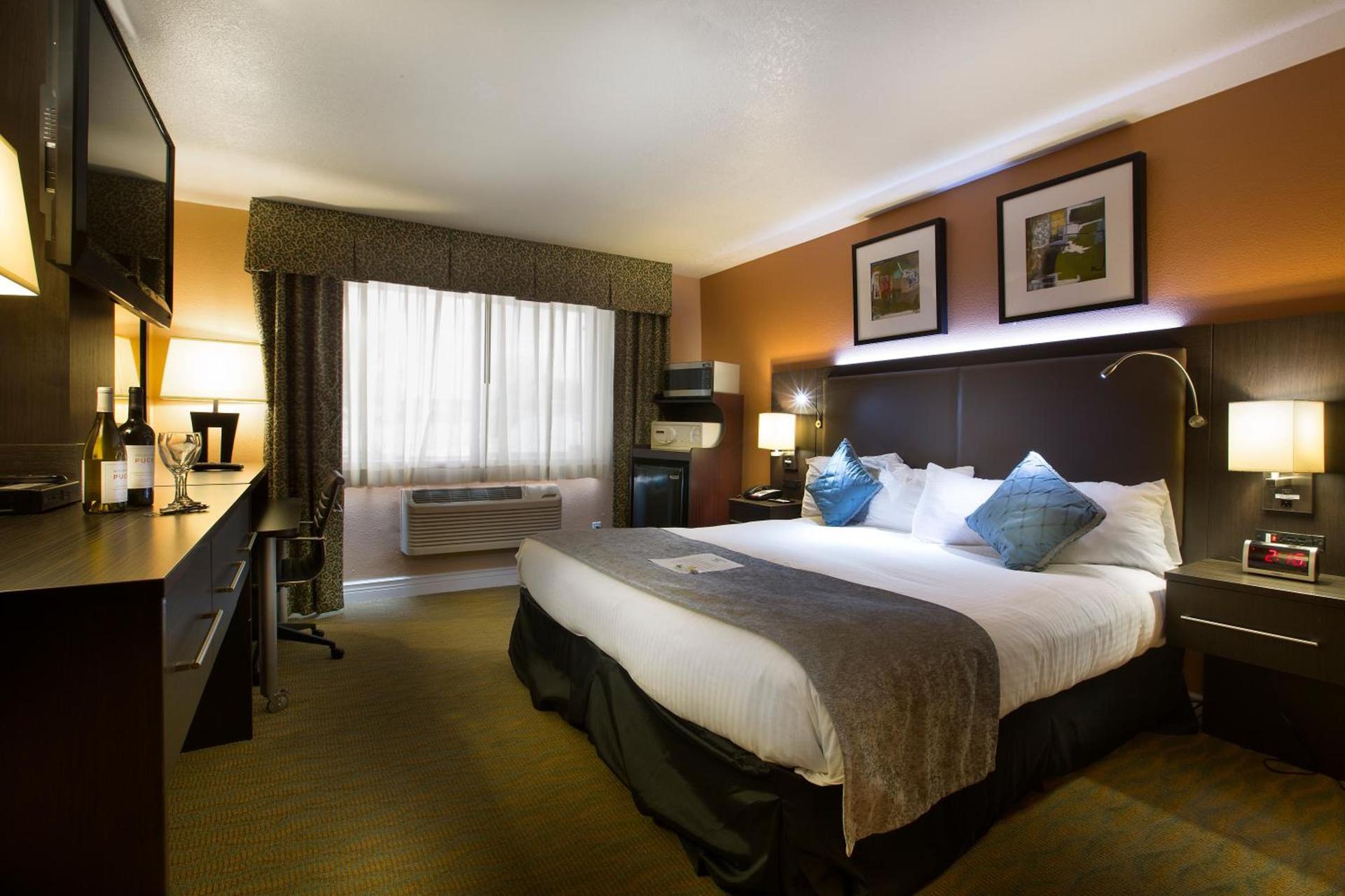 Prospector Hotel & Gambling Hall photo 10