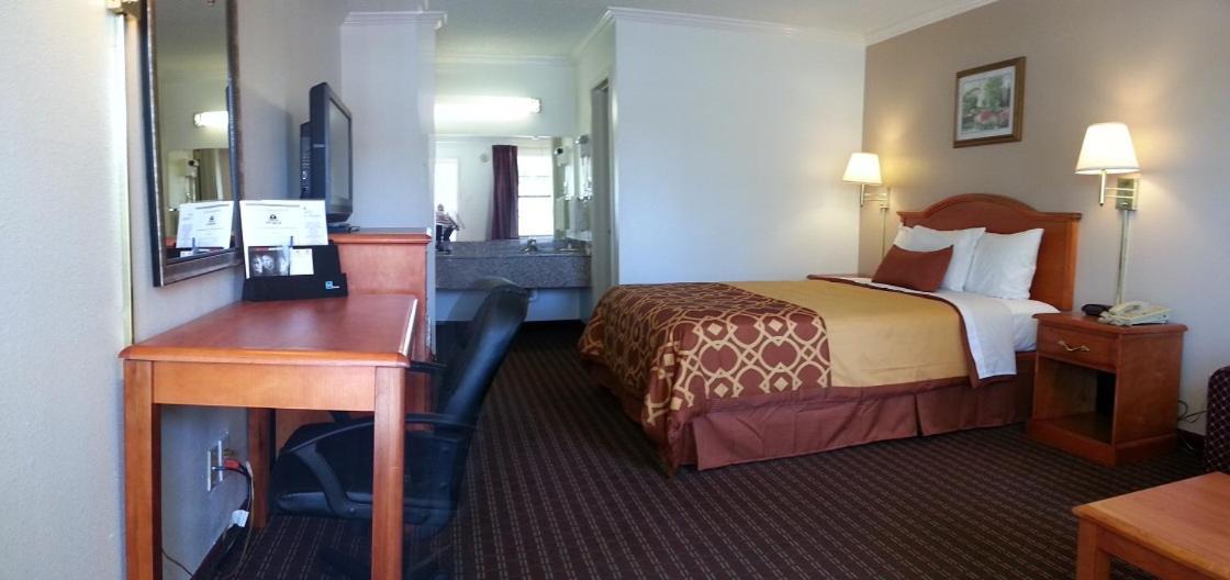 Americas Best Value Inn Bowie photo 21