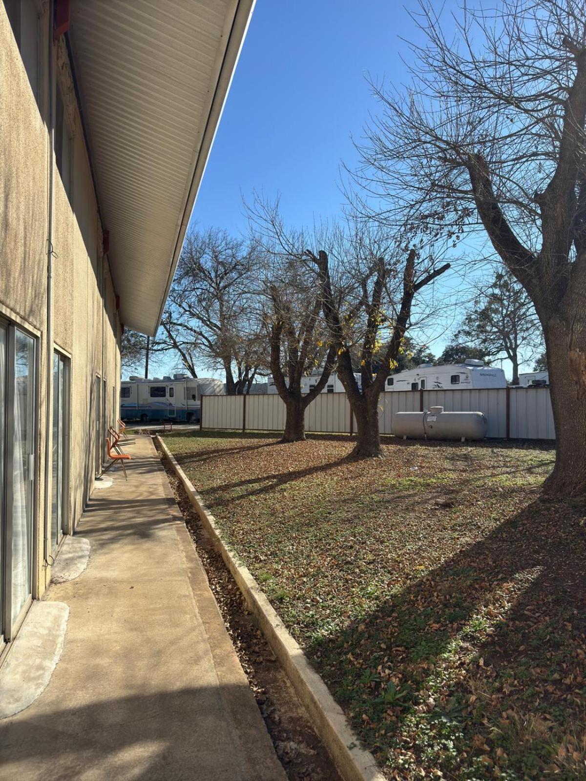 American Inn & RV Park photo 5