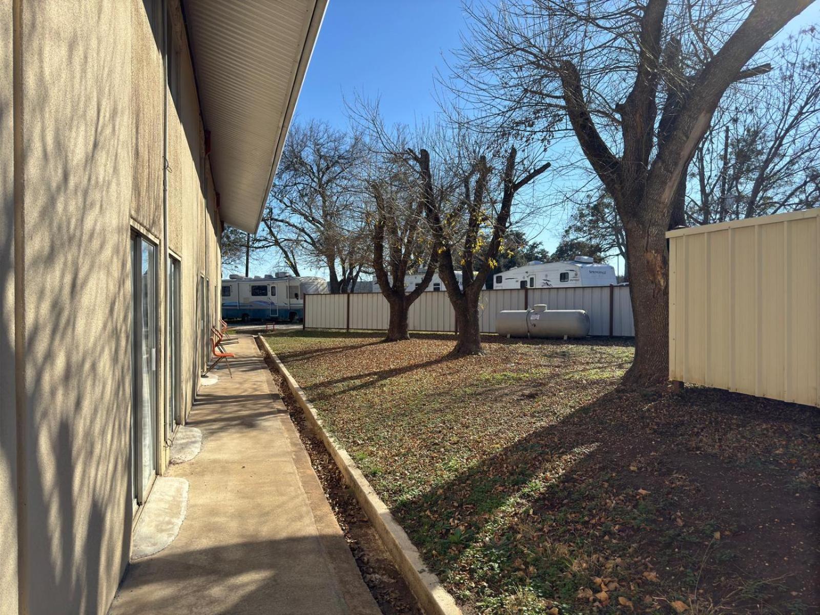 American Inn & RV Park photo 4