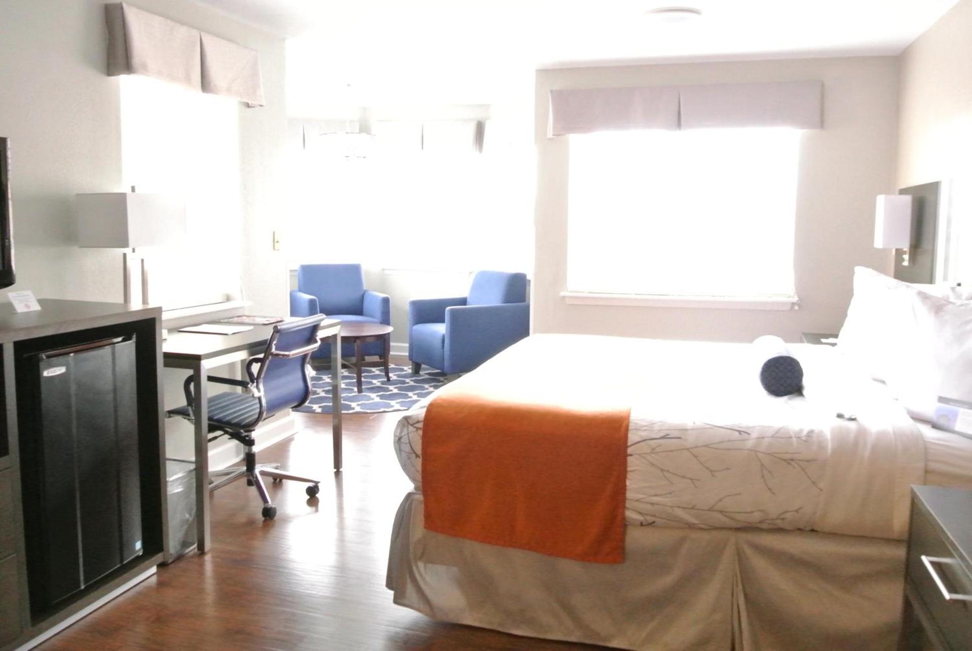 Guesthouse Inn & Suites Lexington photo 5