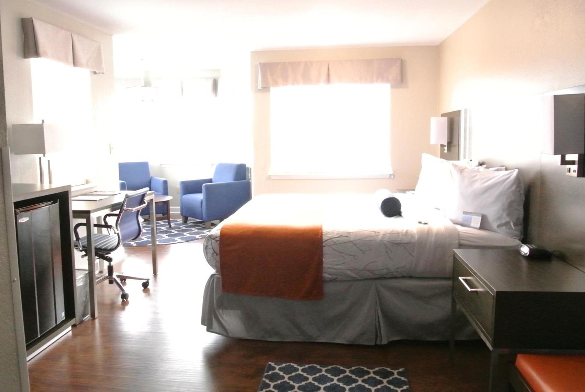 Guesthouse Inn & Suites Lexington photo 30