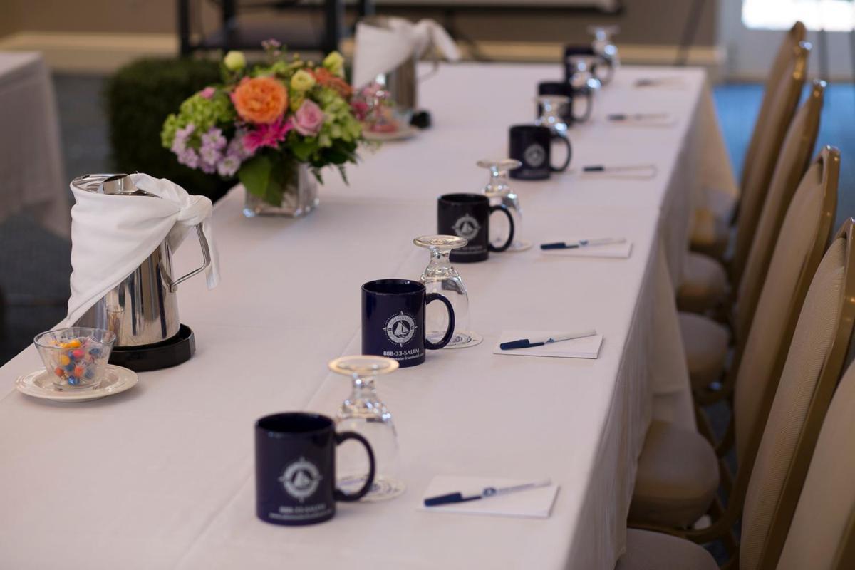 Salem Waterfront Hotel & Suites photo 4