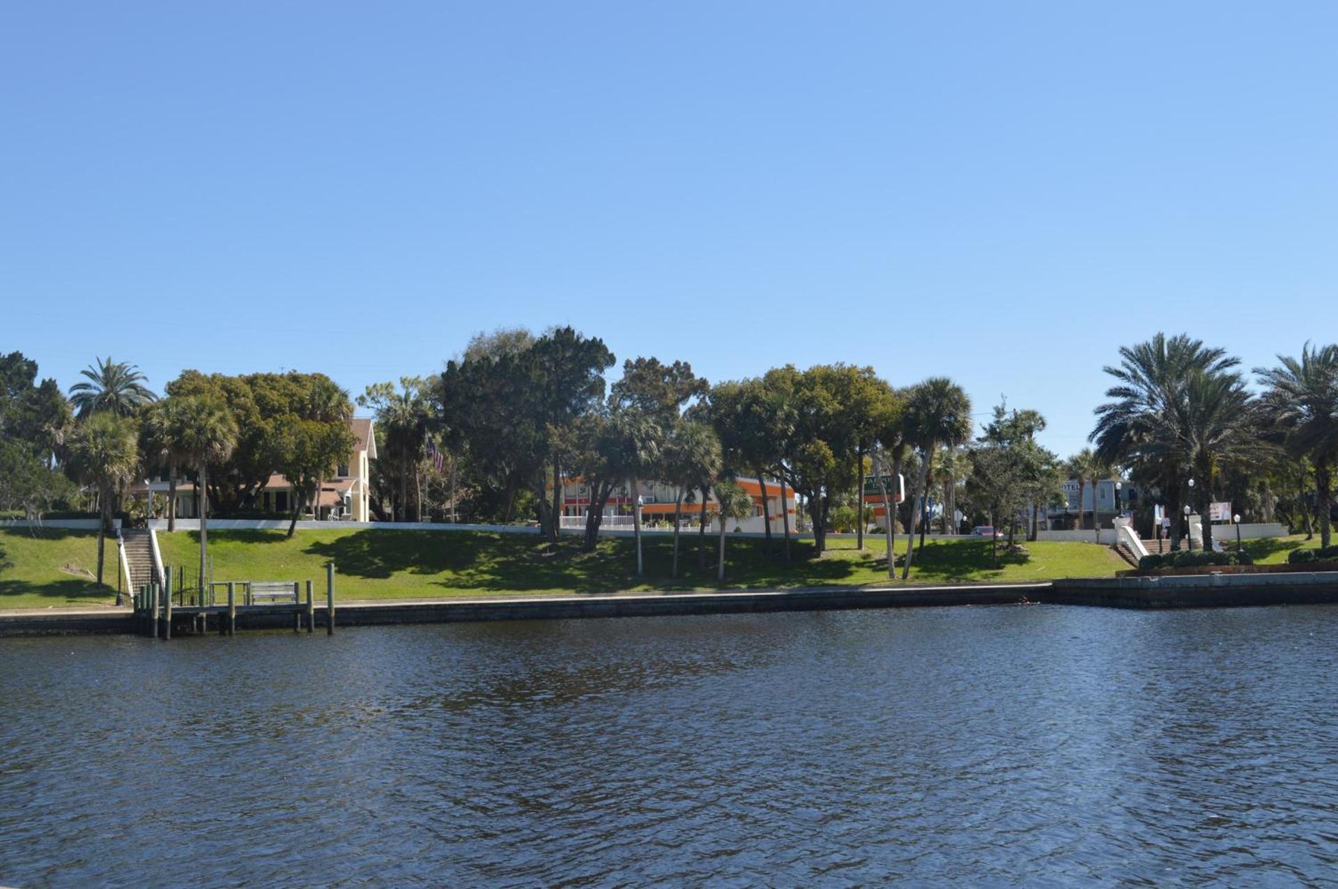Tarpon Inn photo 7