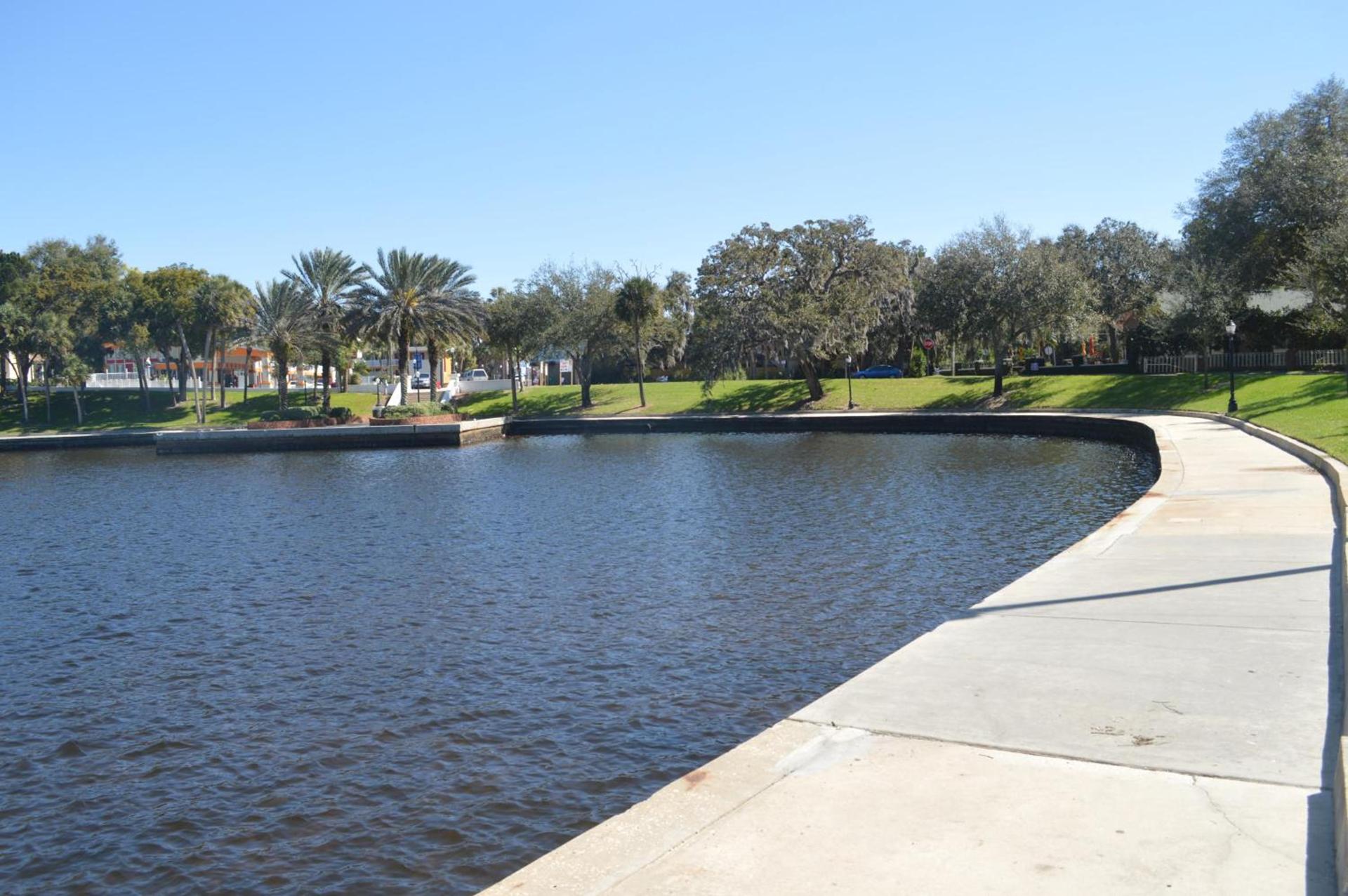 Tarpon Inn photo 9