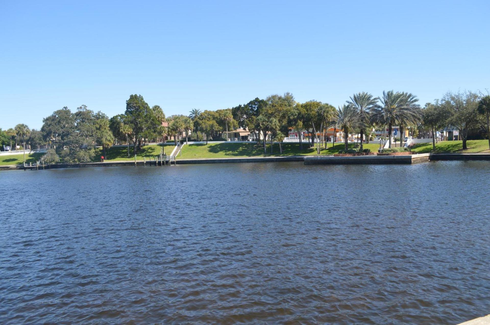 Tarpon Inn photo 31