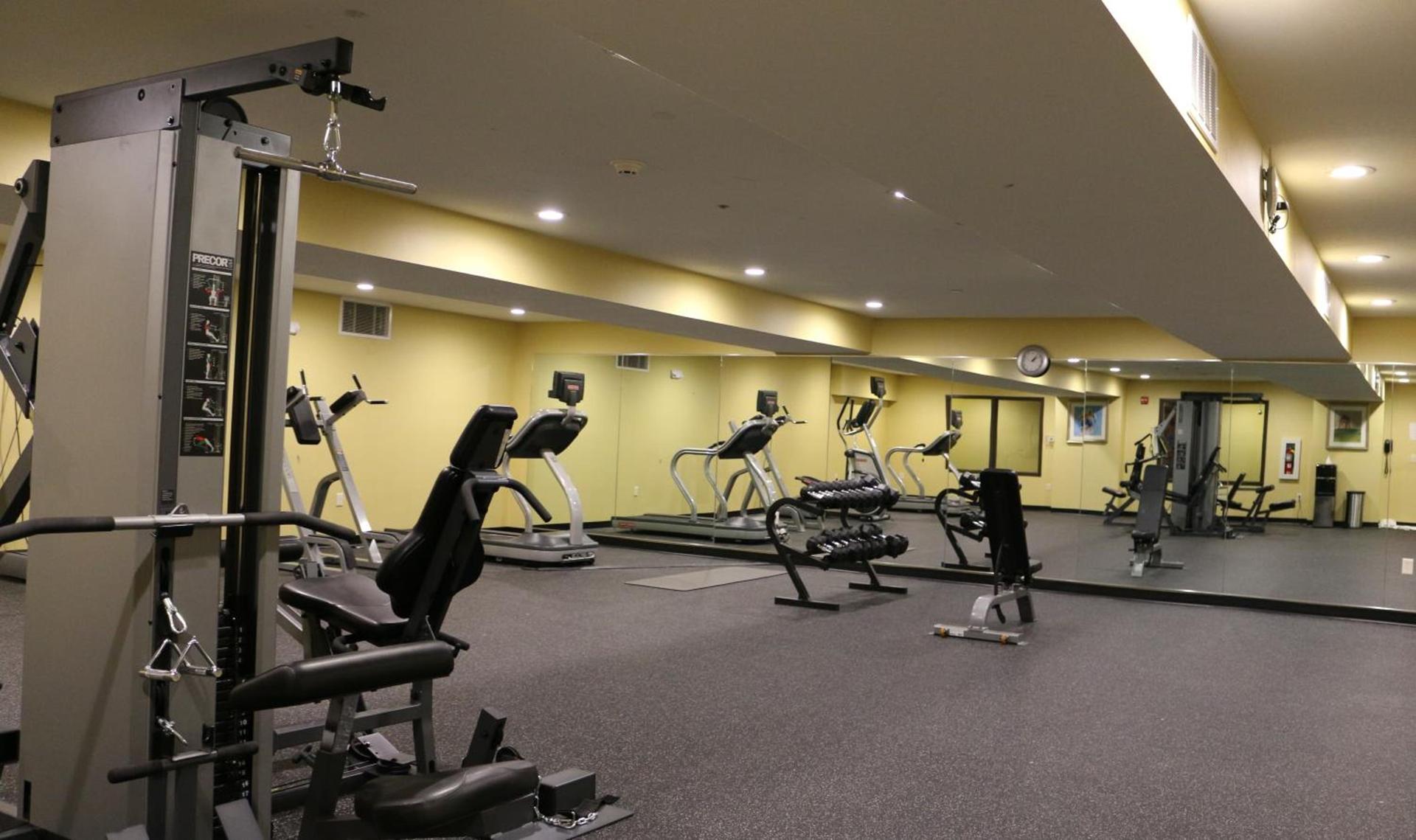 Astoria Hotel & Event Center photo 7