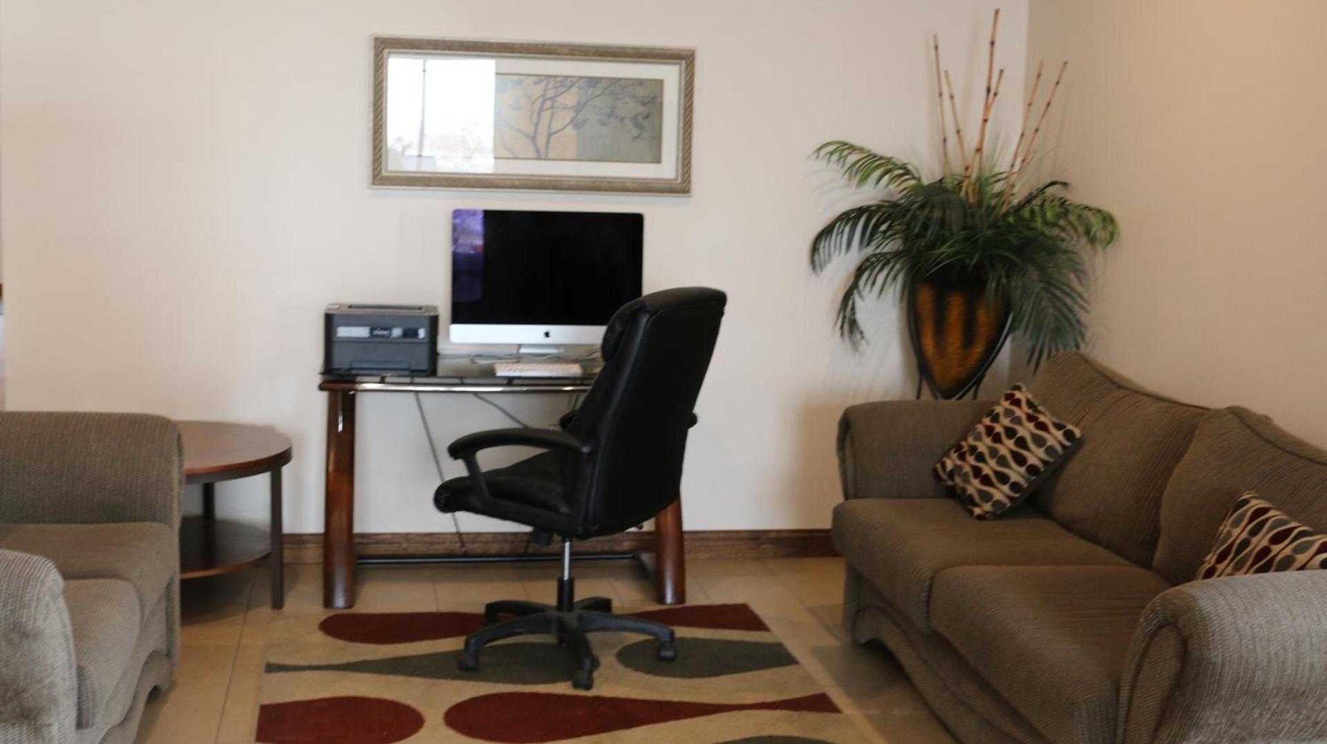 Astoria Hotel & Event Center photo 8