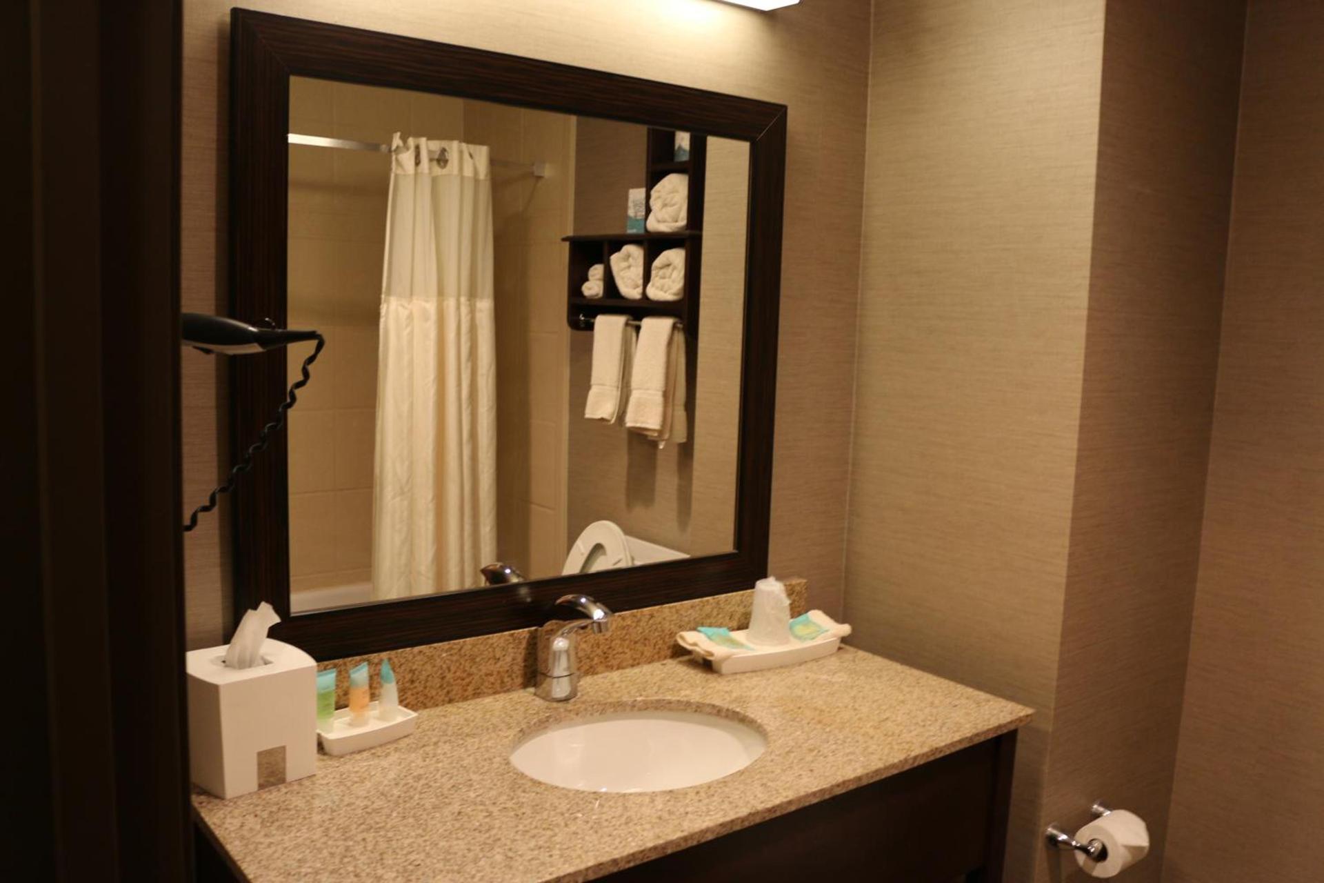 Astoria Hotel & Event Center photo 29