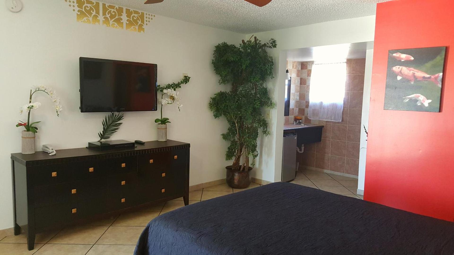 Lago Motor Inn photo 17