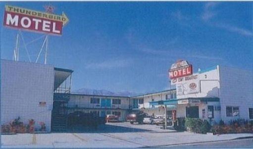 Thunderbird Motel photo 1