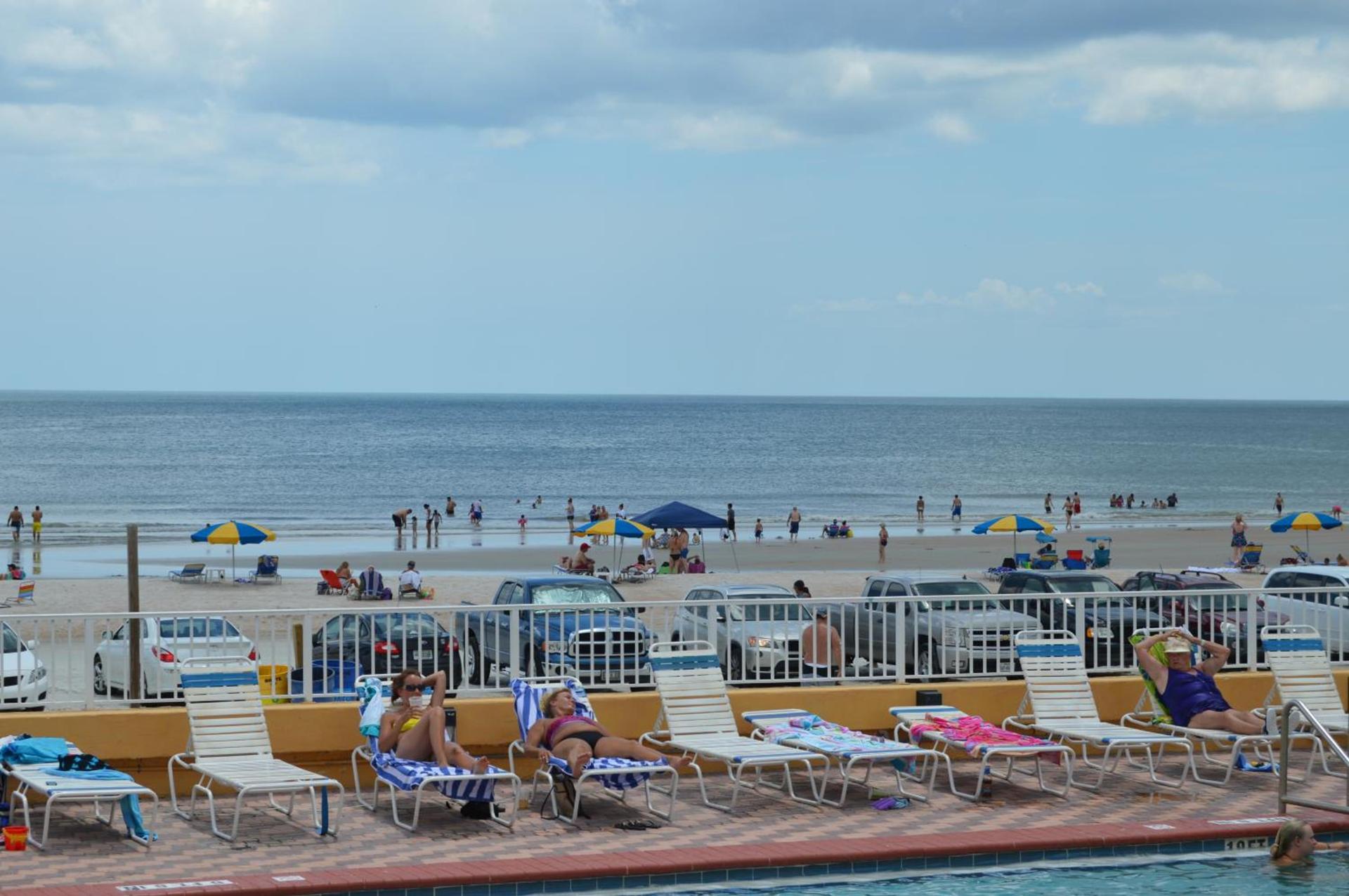 Fountain Beach Resort - Daytona Beach photo 32