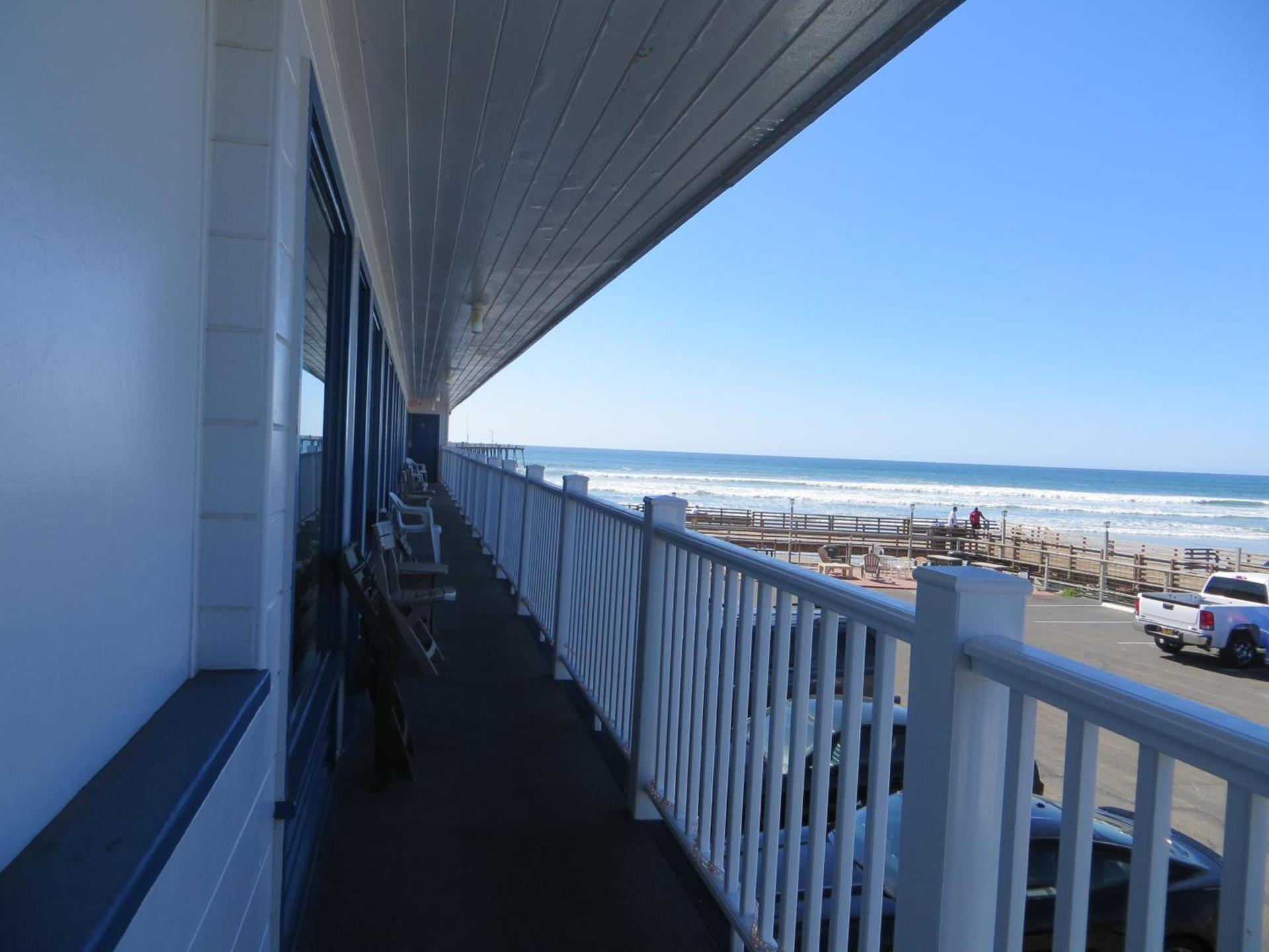 Dolphin Cove Motel photo 36