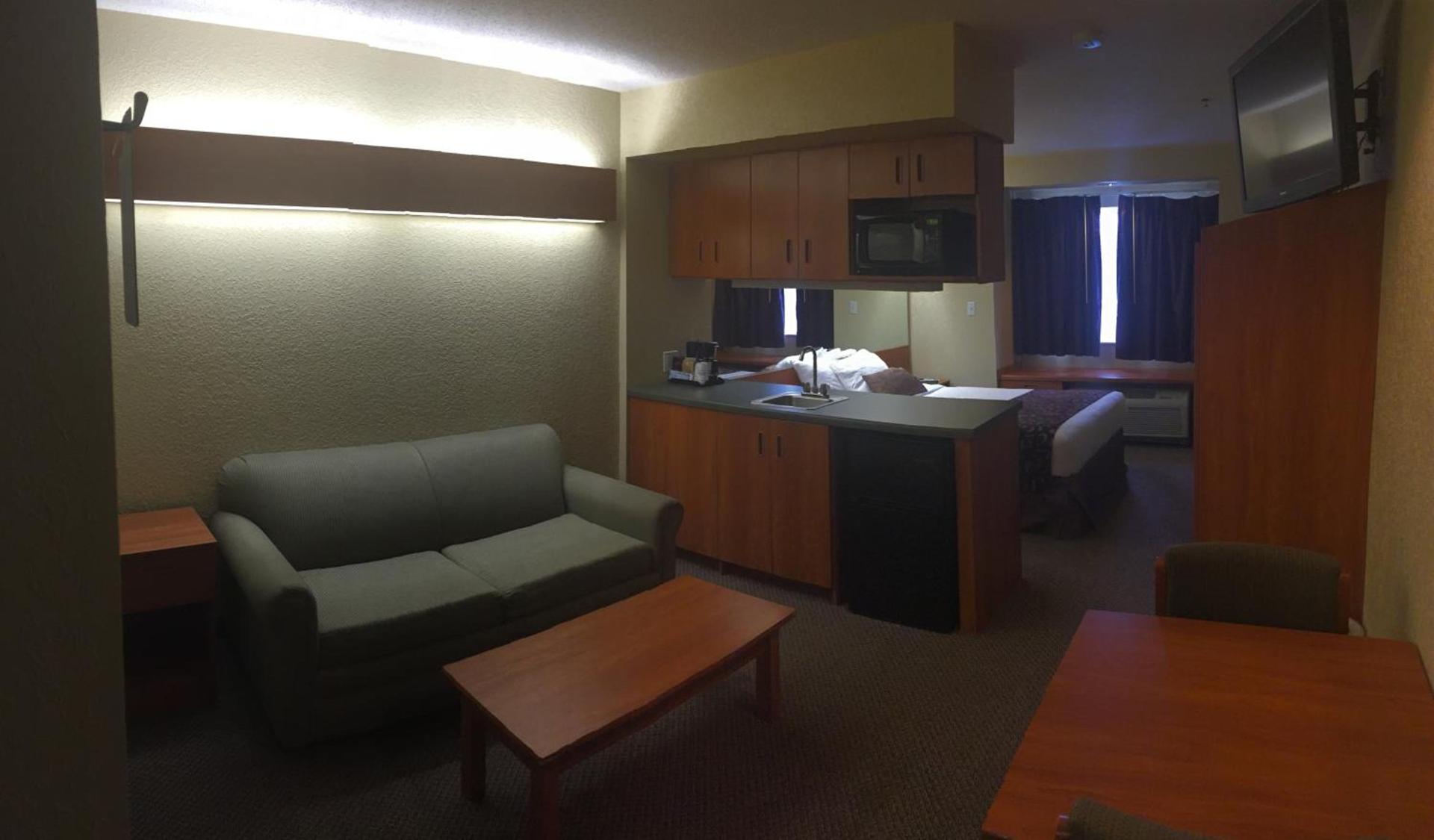 Microtel Inn & Suites Beckley East photo 20