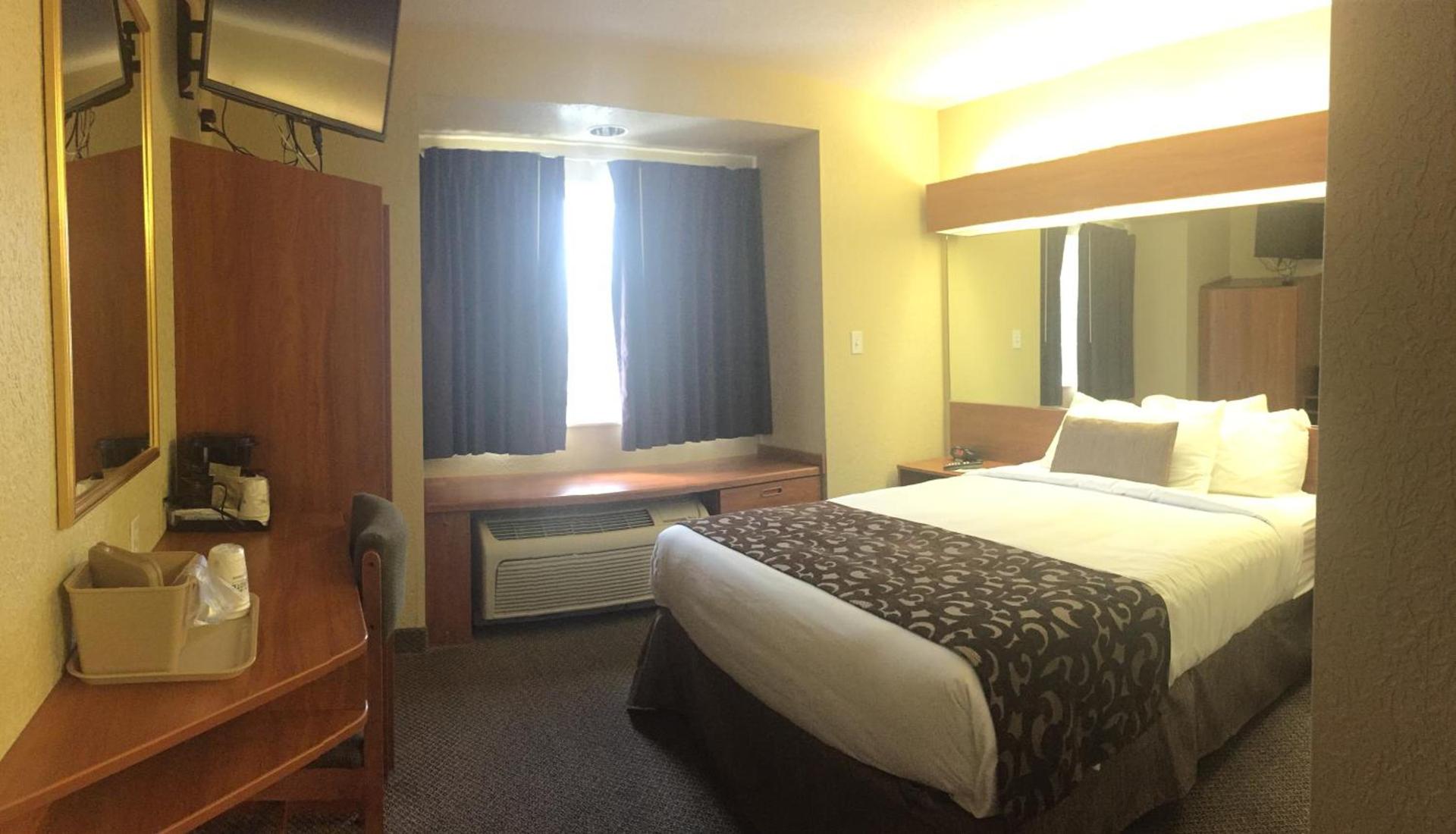 Microtel Inn & Suites Beckley East photo 25