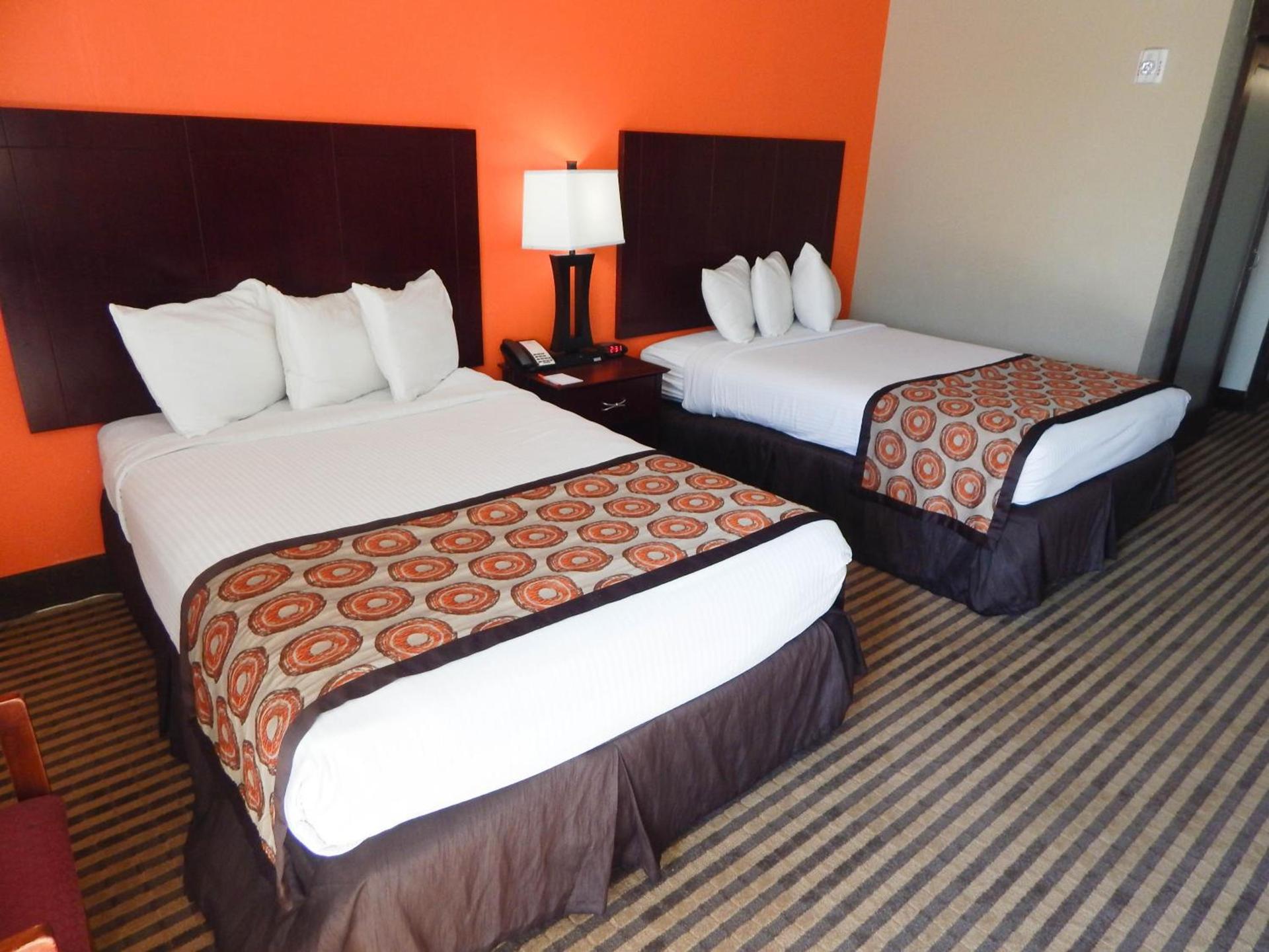 Howard Johnson by Wyndham Arlington Ballpark / Six Flags photo 28