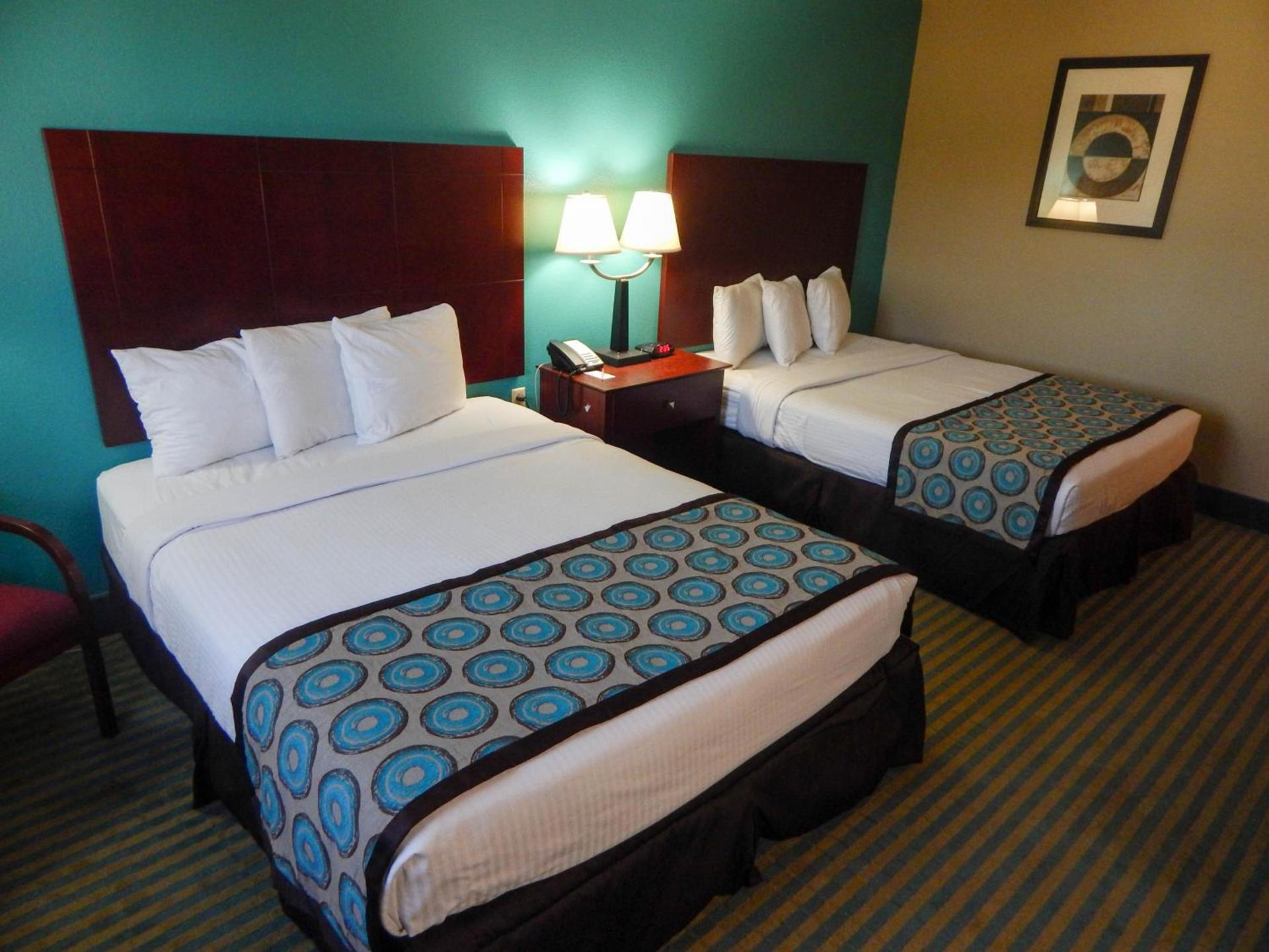 Howard Johnson by Wyndham Arlington Ballpark / Six Flags photo 32