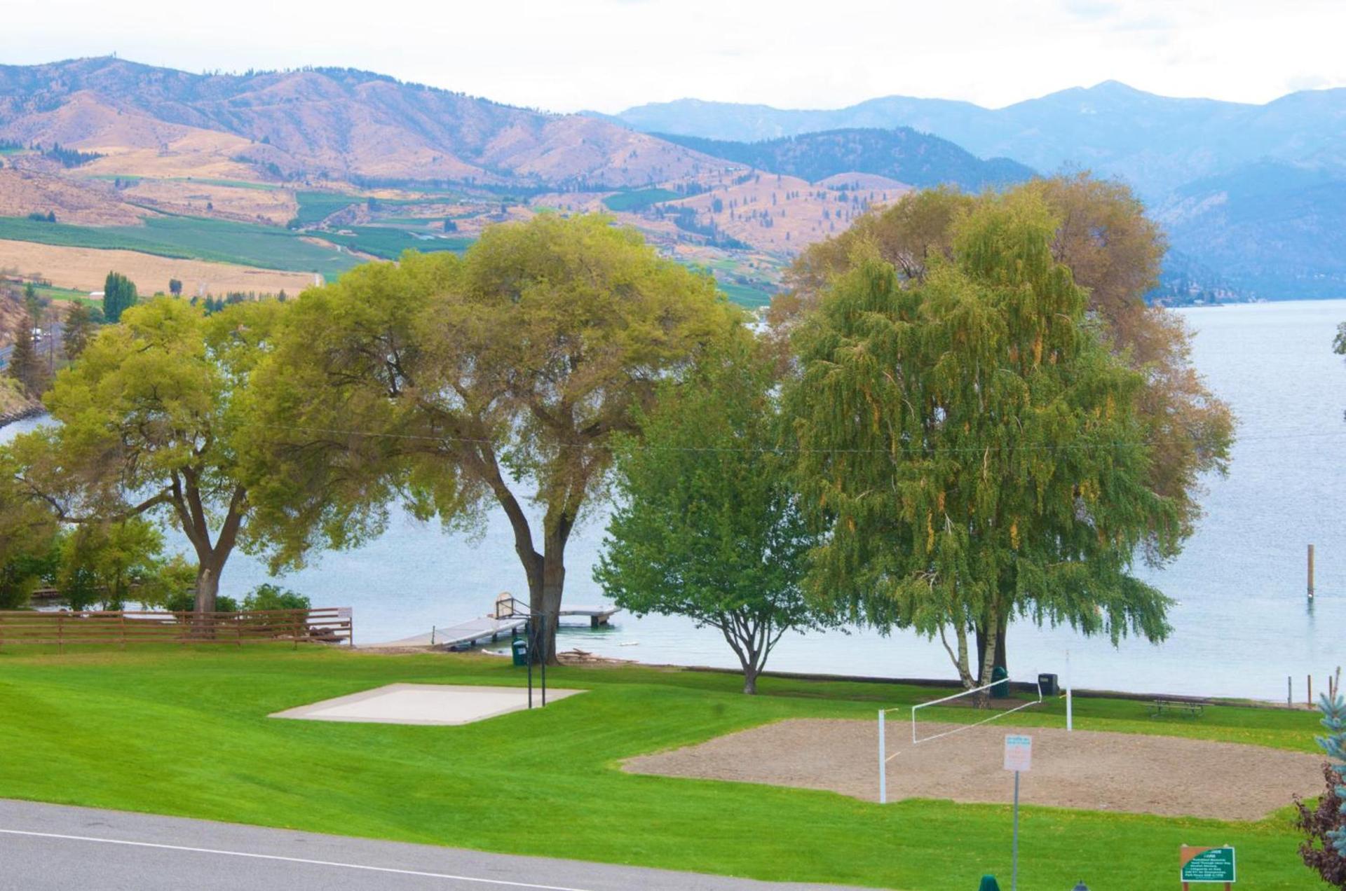 Lakeside Lodge and Suites photo 47
