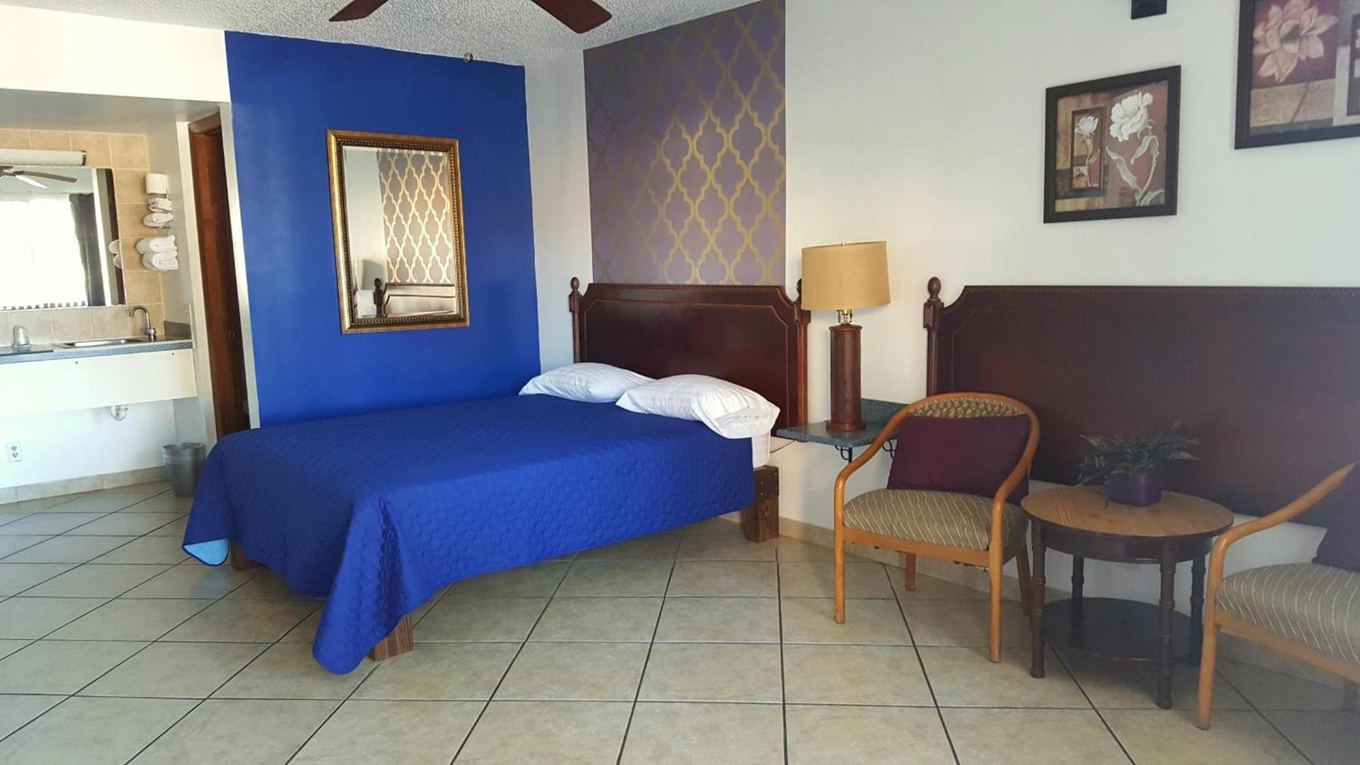 Lago Motor Inn photo 2