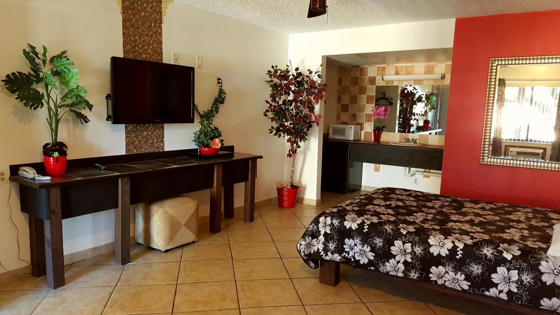 Lago Motor Inn photo 3