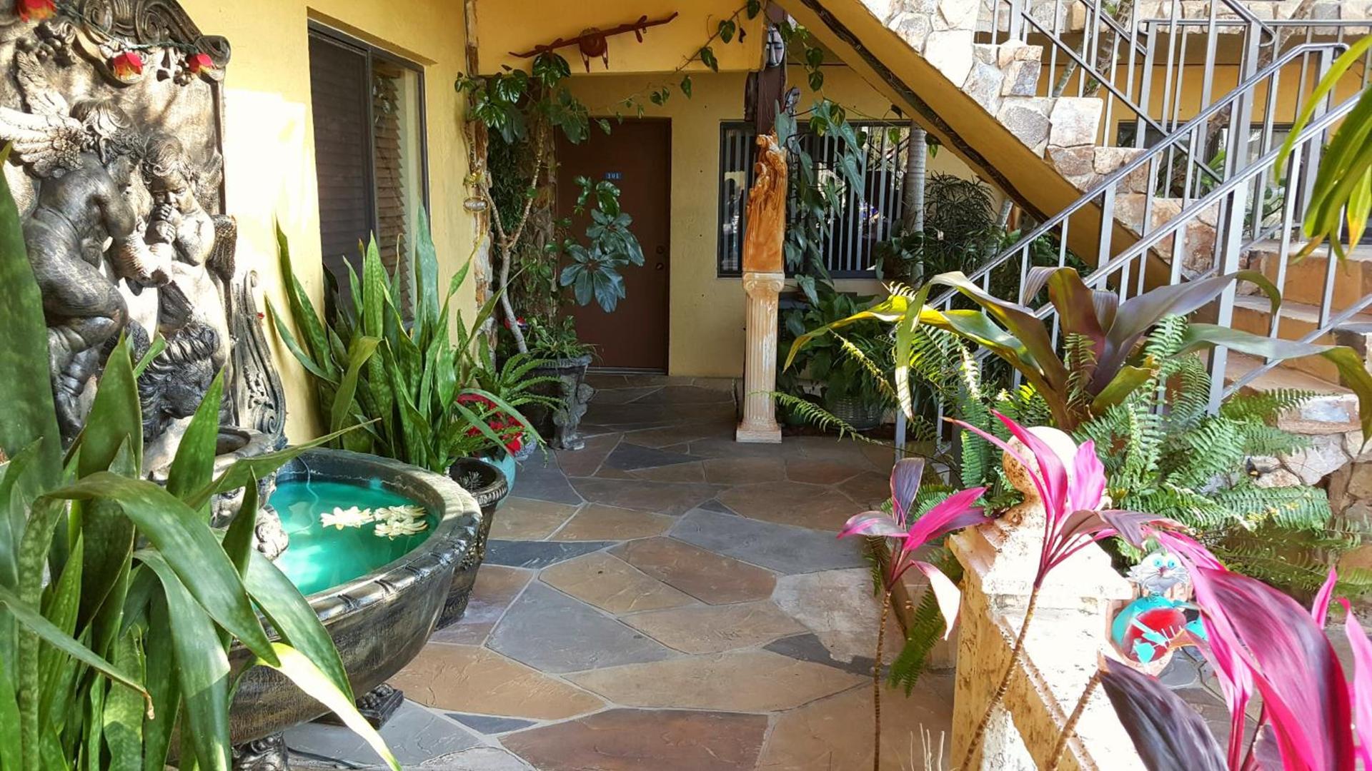 Lago Motor Inn photo 10