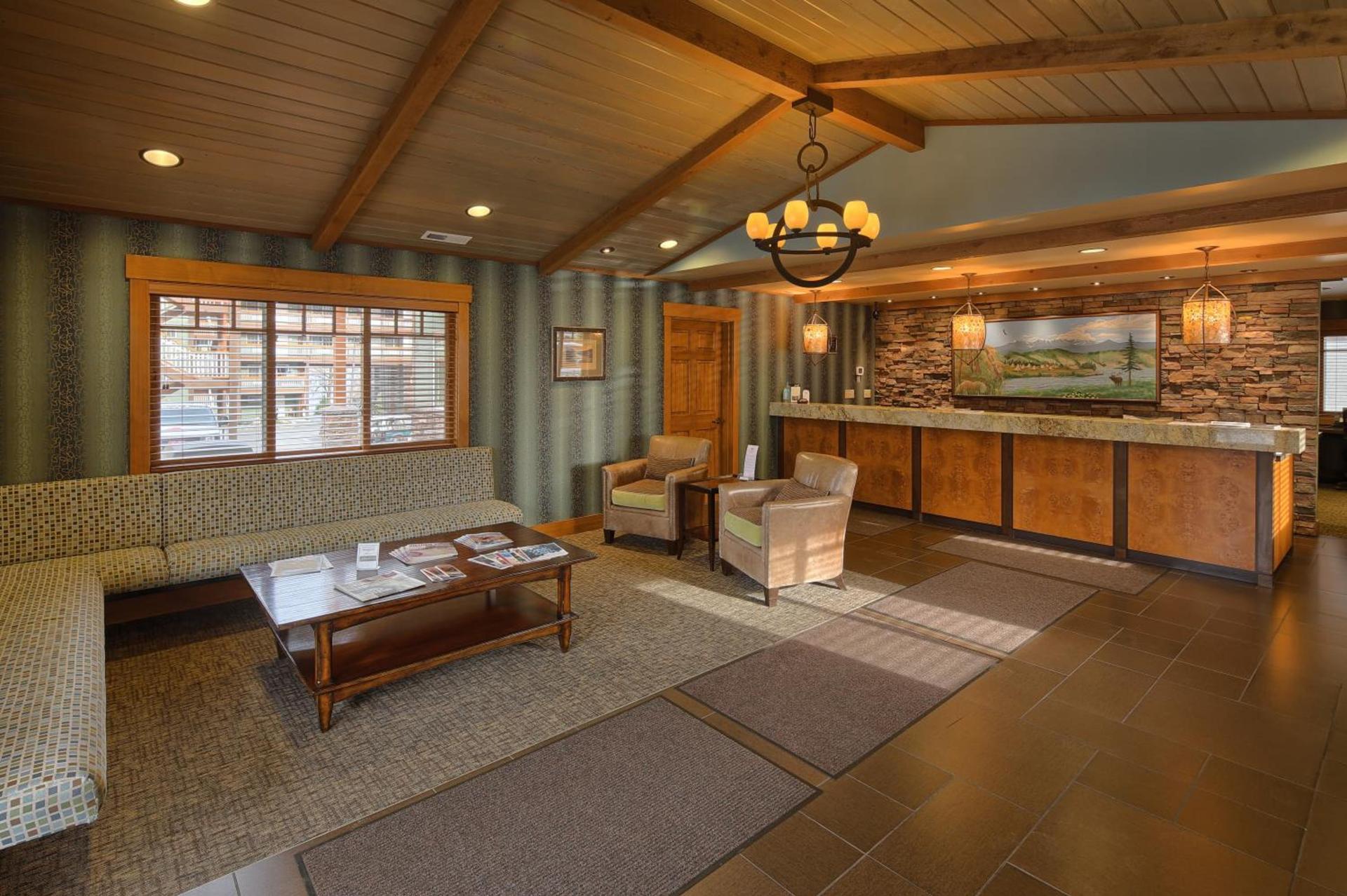 Lakeside Lodge and Suites photo 57