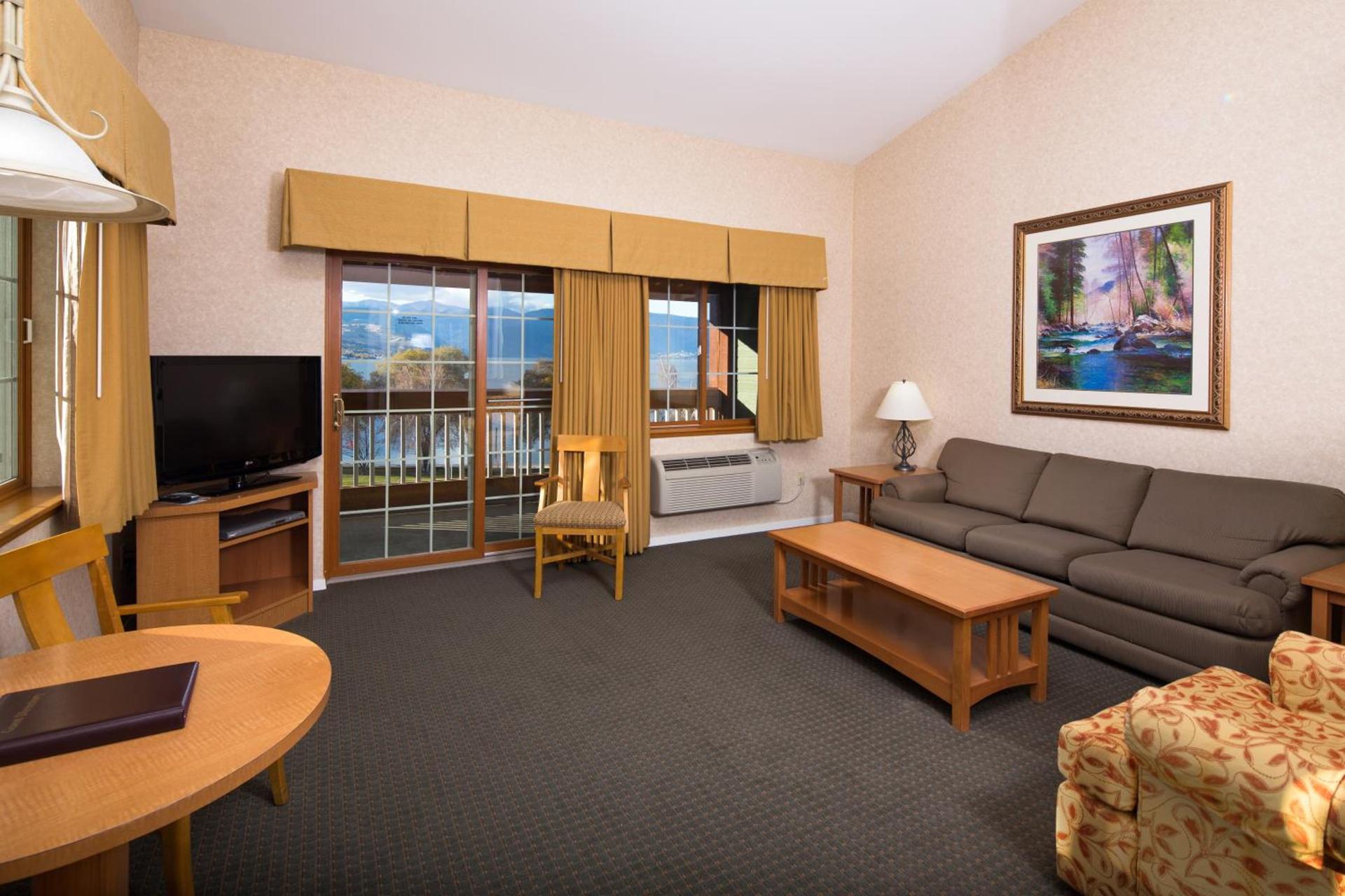 Lakeside Lodge and Suites photo 48