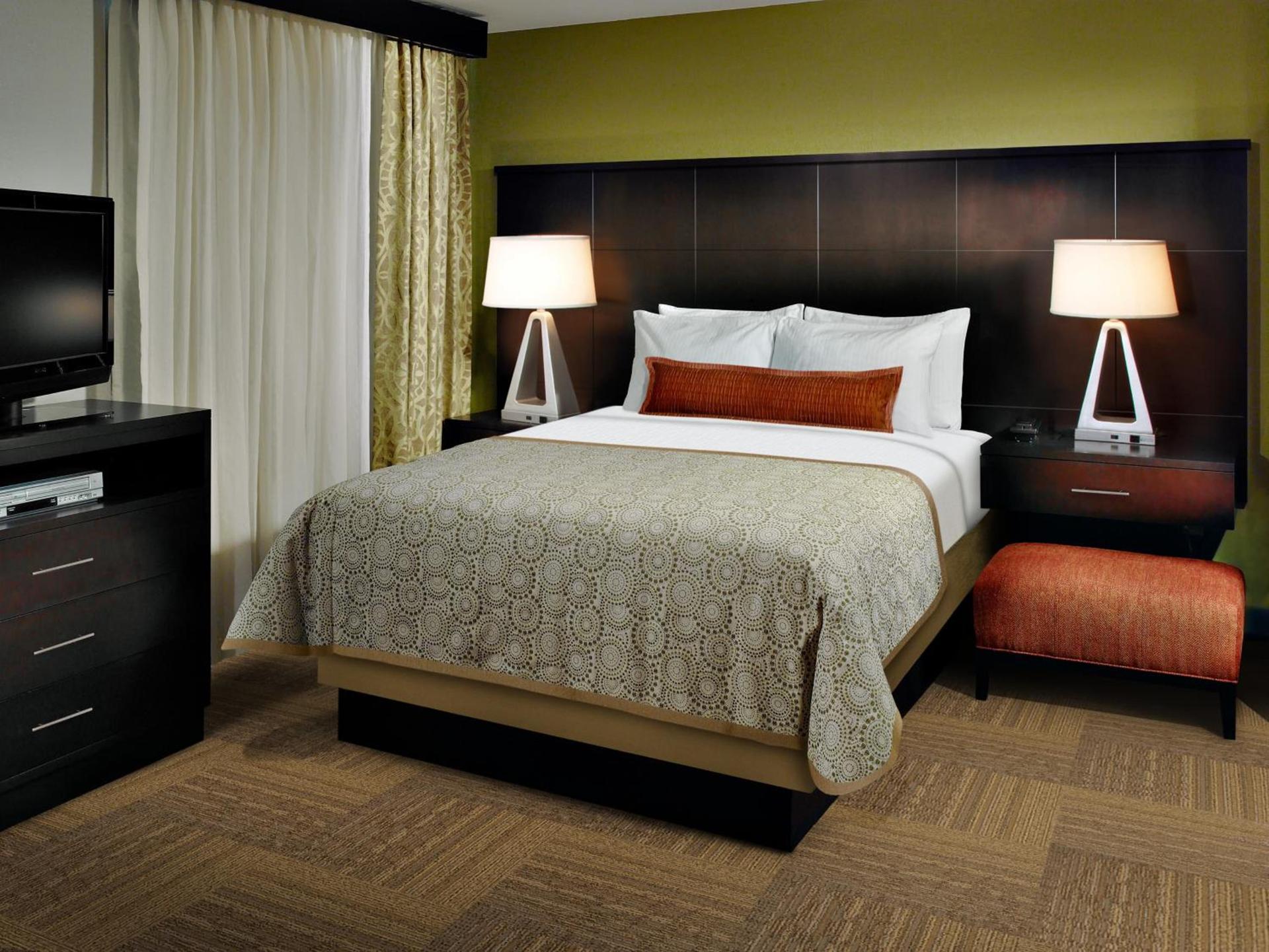 Staybridge Suites Dearborn by IHG photo 6