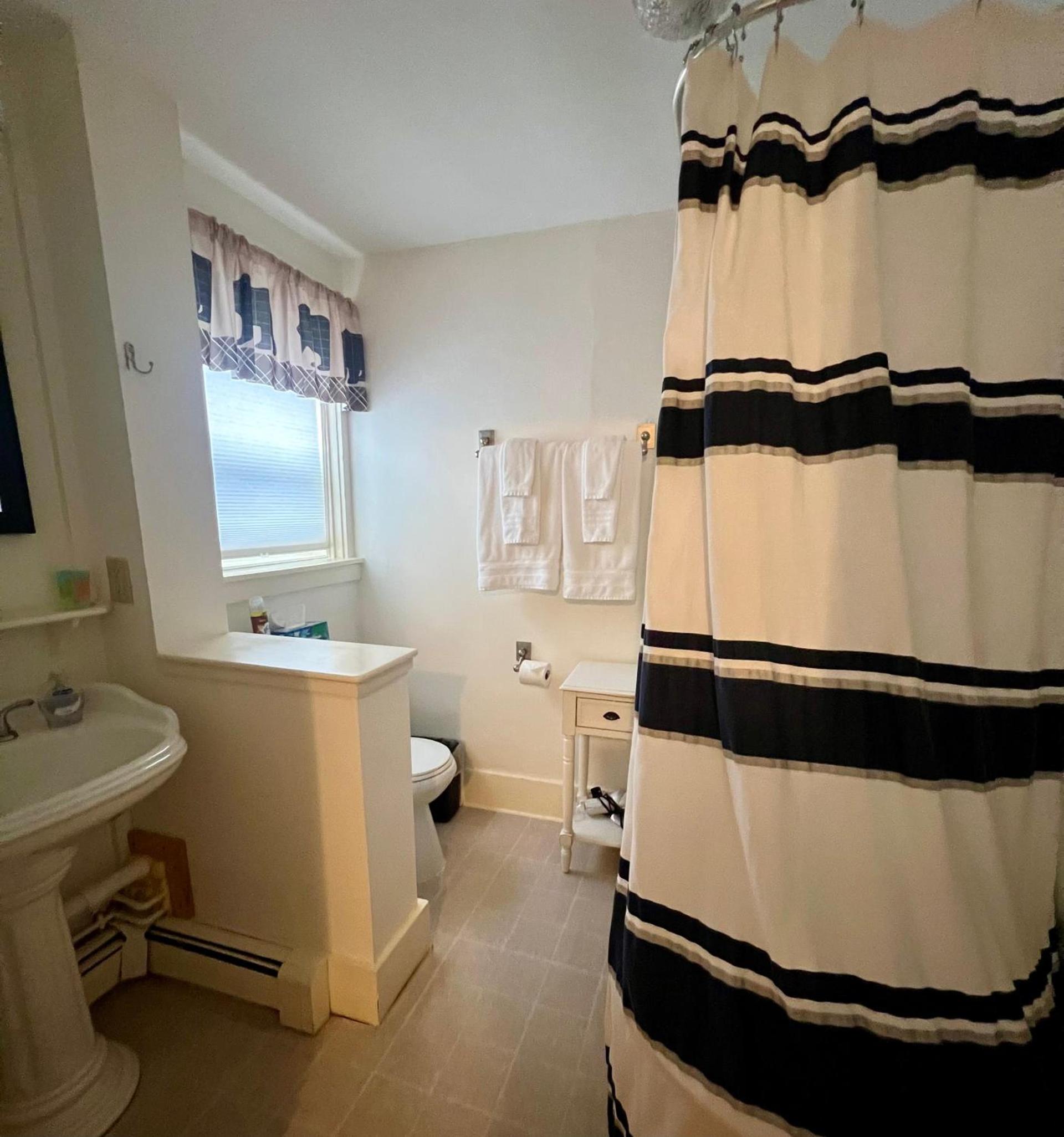 Allegory Inn photo 80