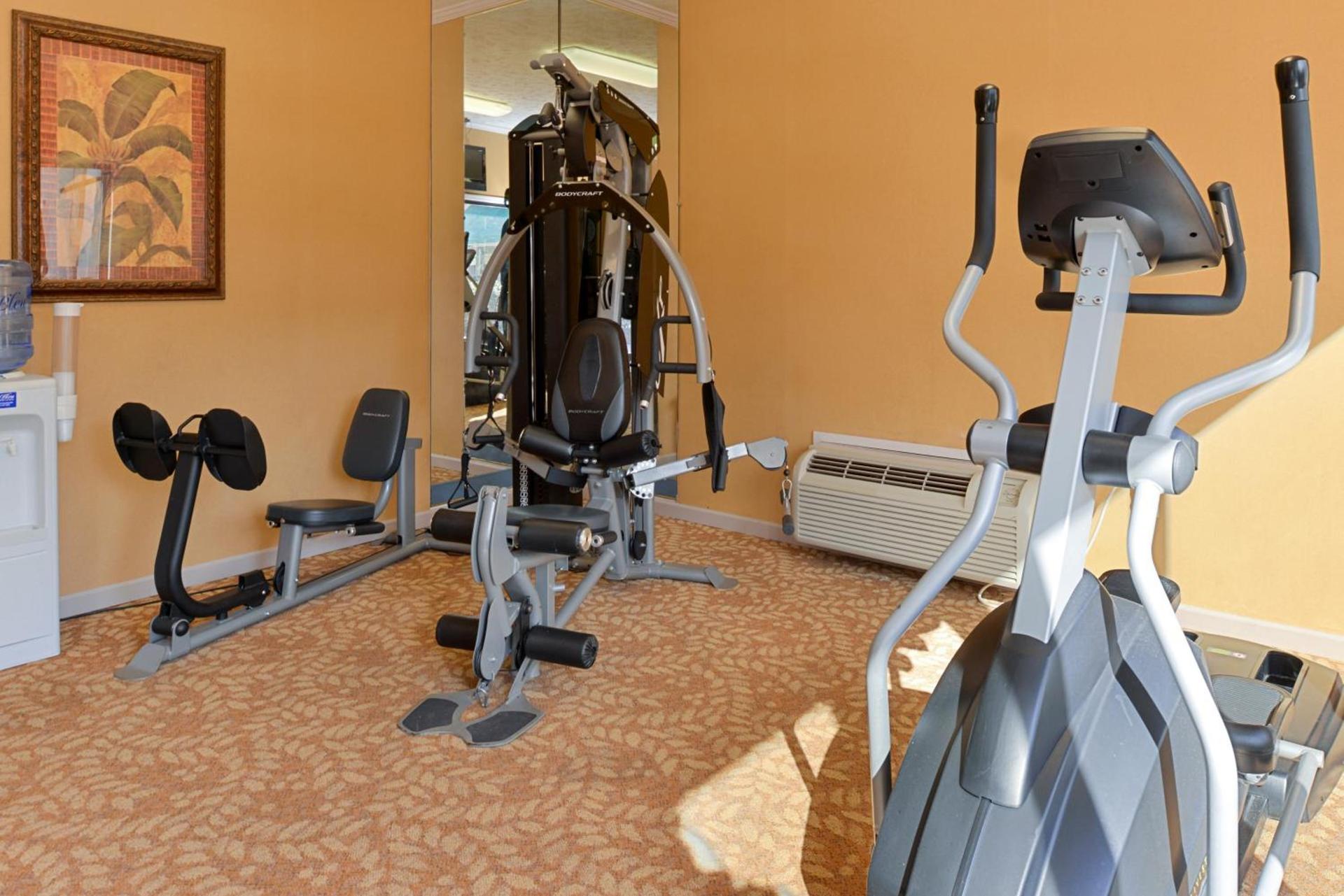 Quality Inn & Suites Fayetteville I-95 photo 55