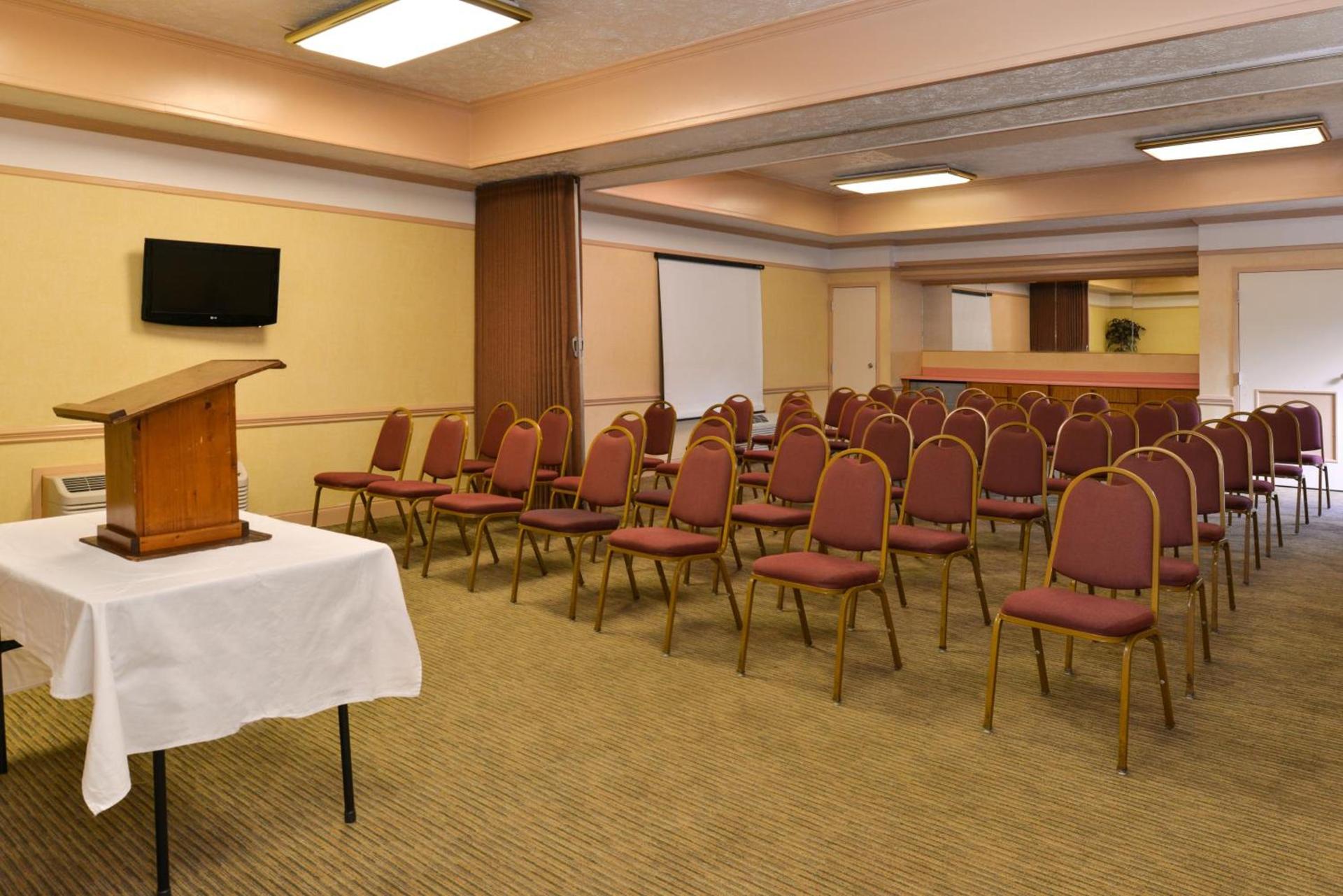 Quality Inn & Suites Fayetteville I-95 photo 73