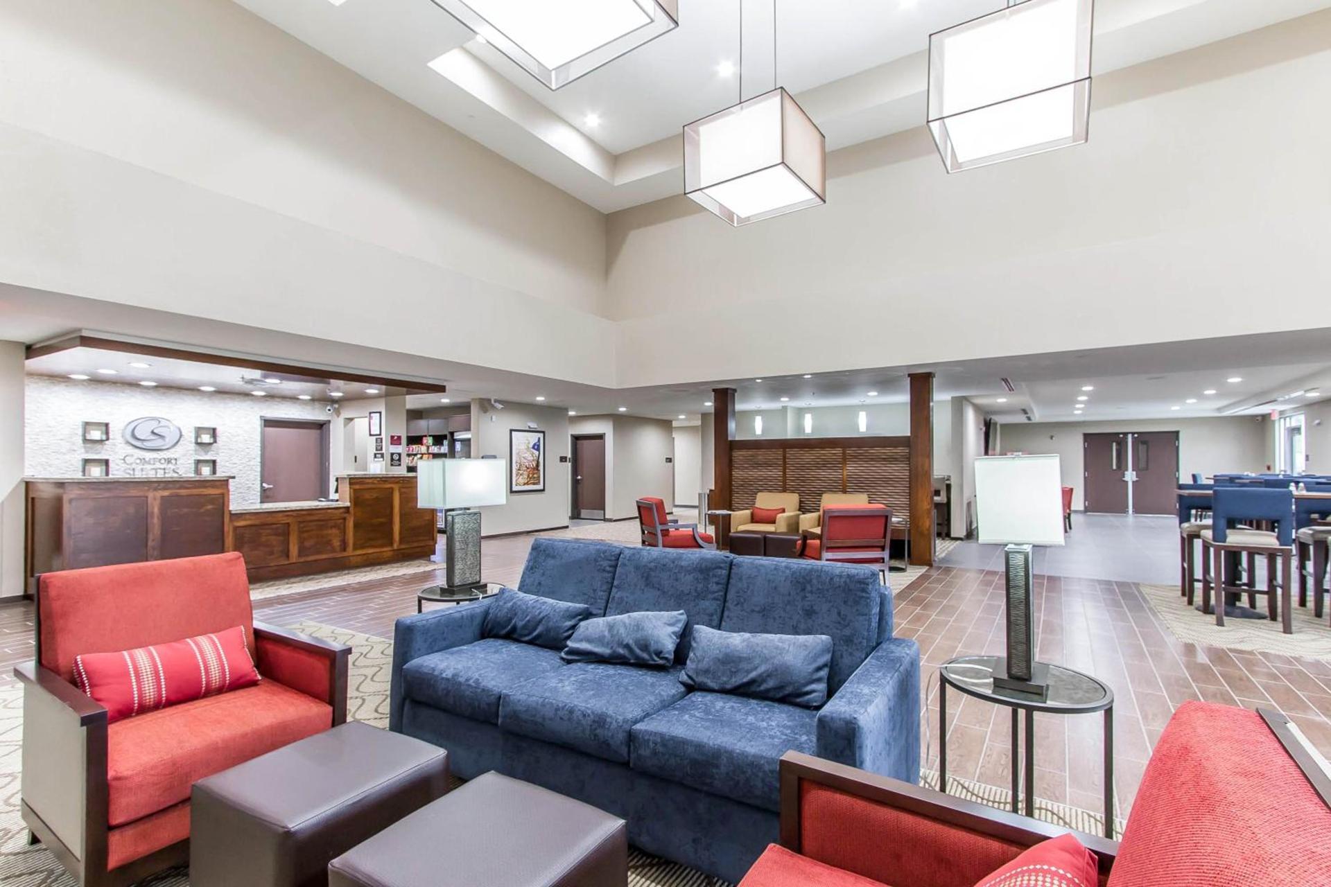 Comfort Suites West Omaha photo 35
