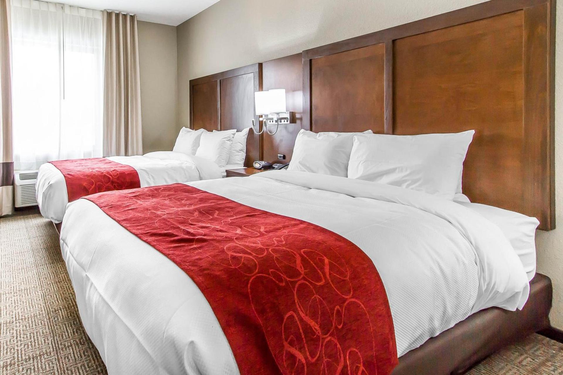 Comfort Suites West Omaha photo 47
