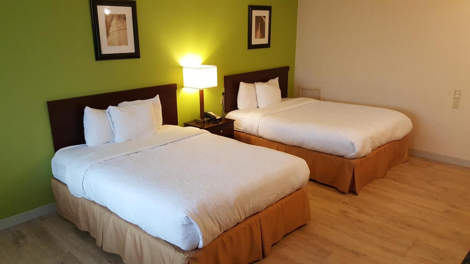 Waterfront Inn PHL Airport photo 10