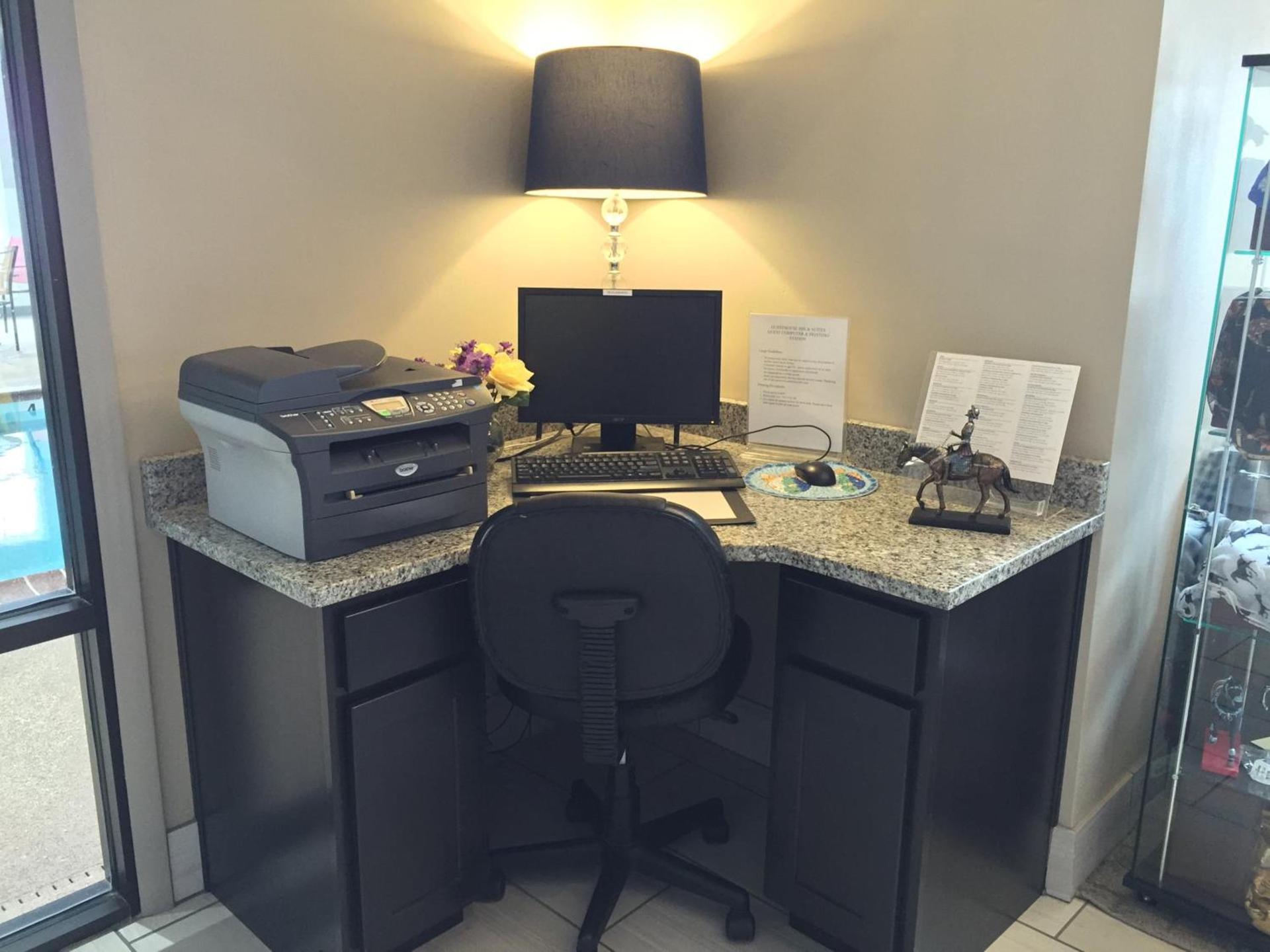 Guesthouse Inn & Suites Lexington photo 52